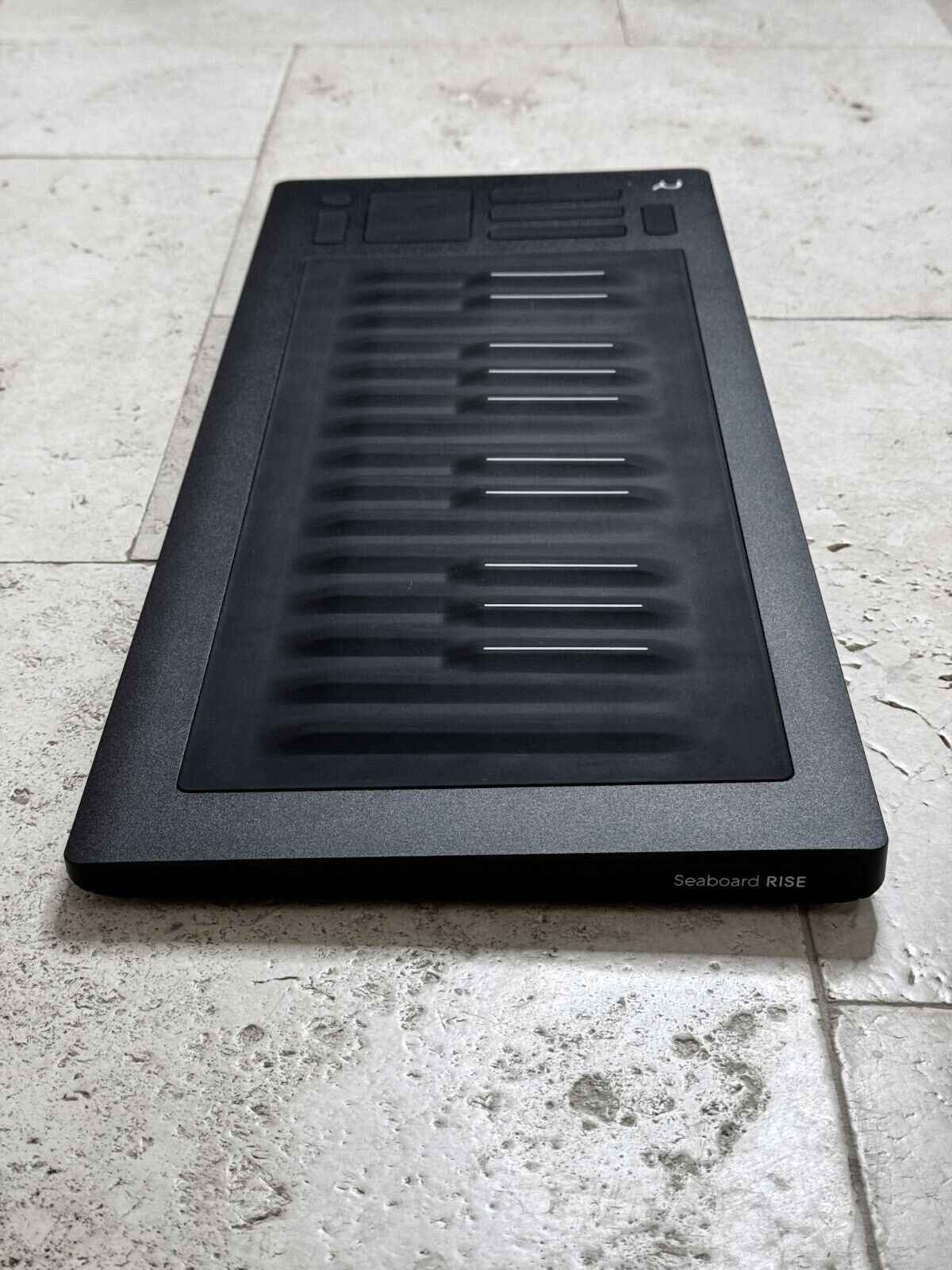 Roli Seaboard Rise 25 - Fresh Stock Dated February 2026