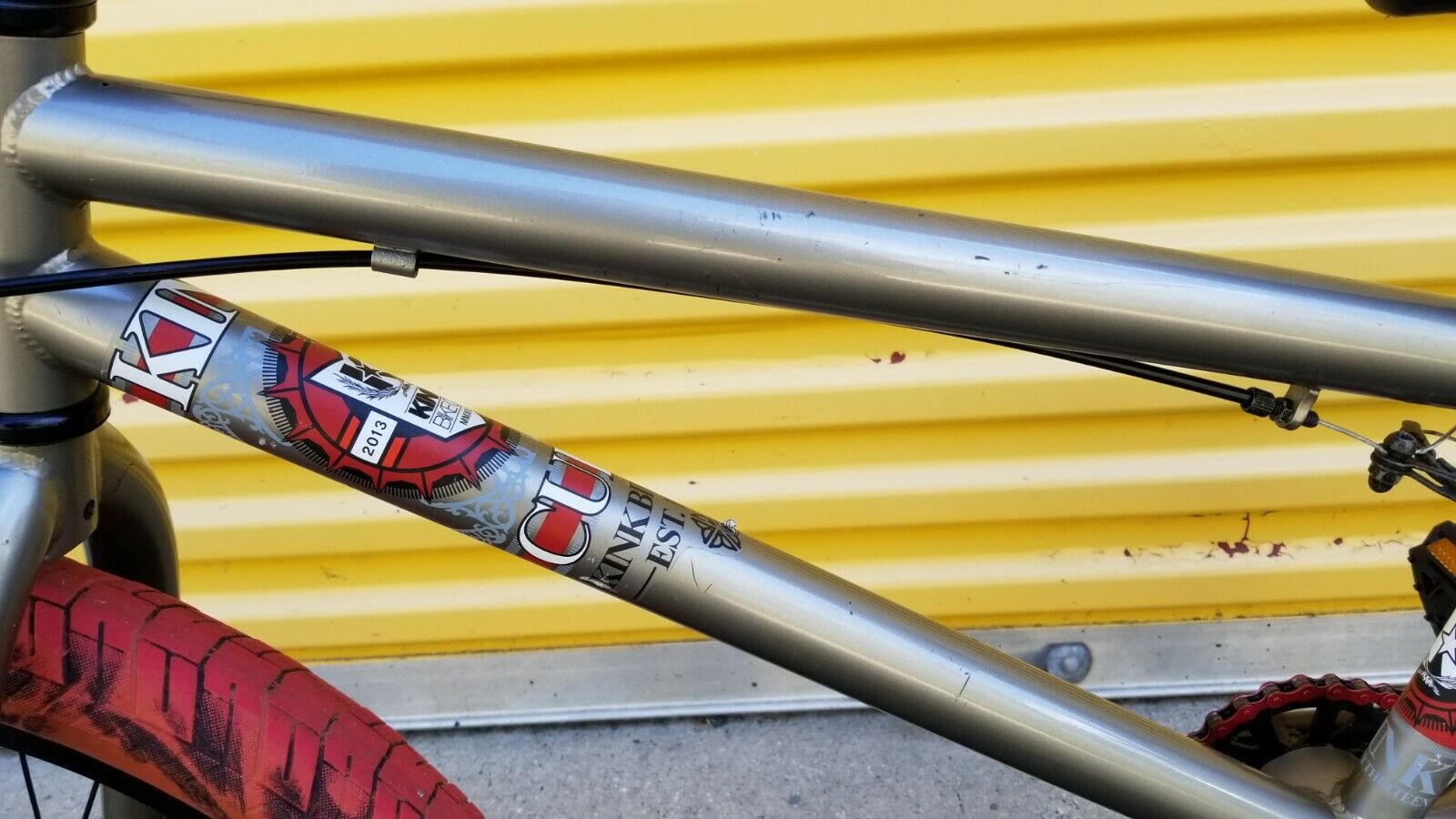 2013 Kink Curb BMX - Fresh Stock Dated February 2026