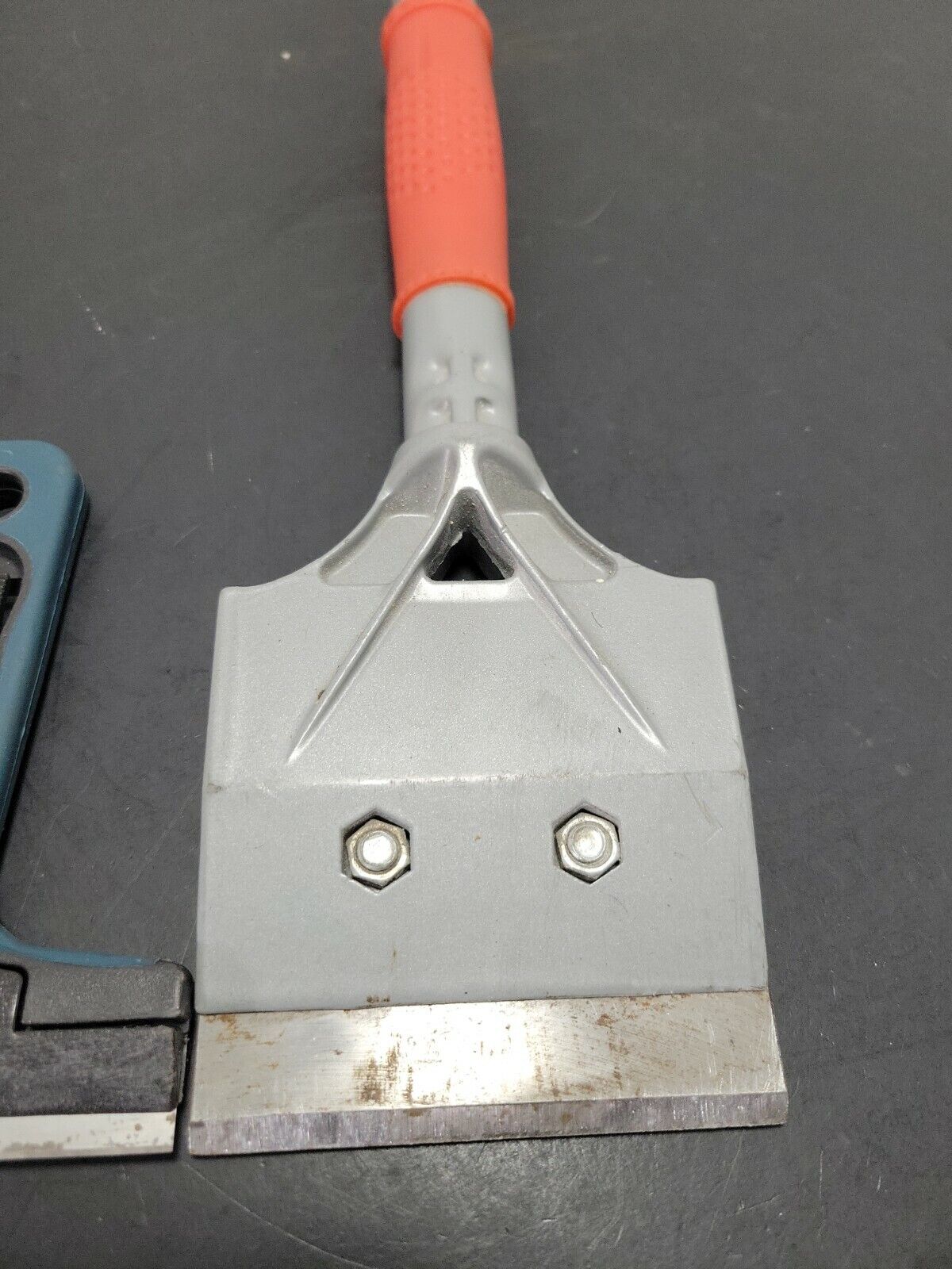 Lot of 2 Scrapers Anvil 4