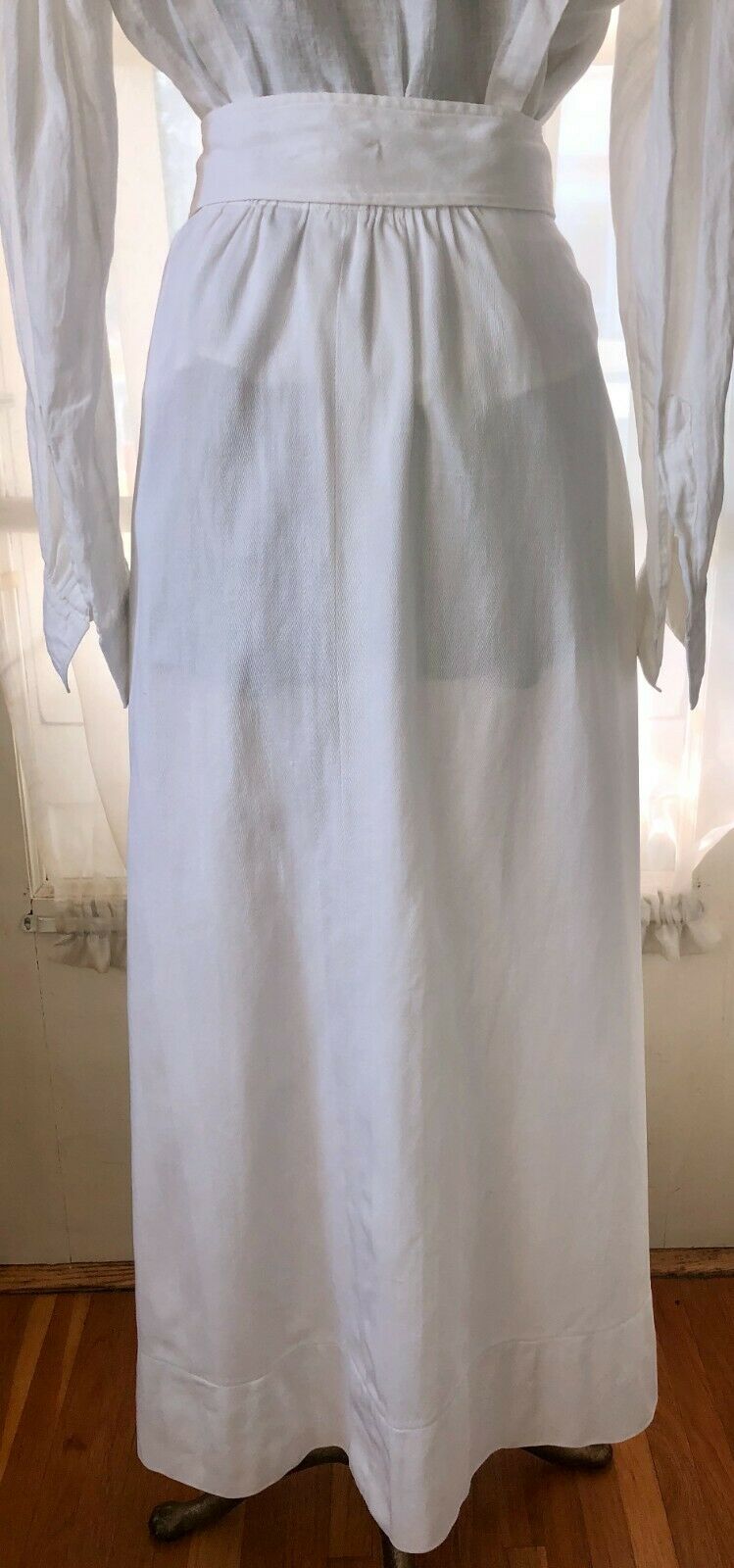 ANTIQUE EDWARDIAN EMERSOY WHITE COTTON WALKING SKIRT W/ DECOR. BUTTONS - Fresh Stock Dated March 2026