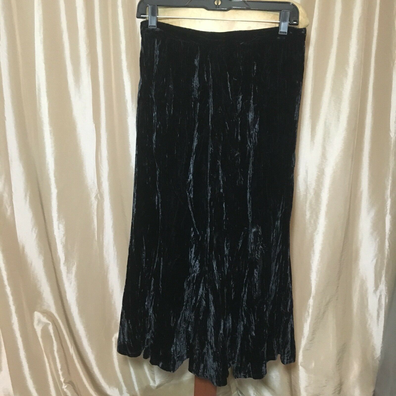 VTG The Strawberry Plant by Dorothy Schoelen Skirt SZ 10 Crushed Black Velvet - Fresh Stock Dated February 2026