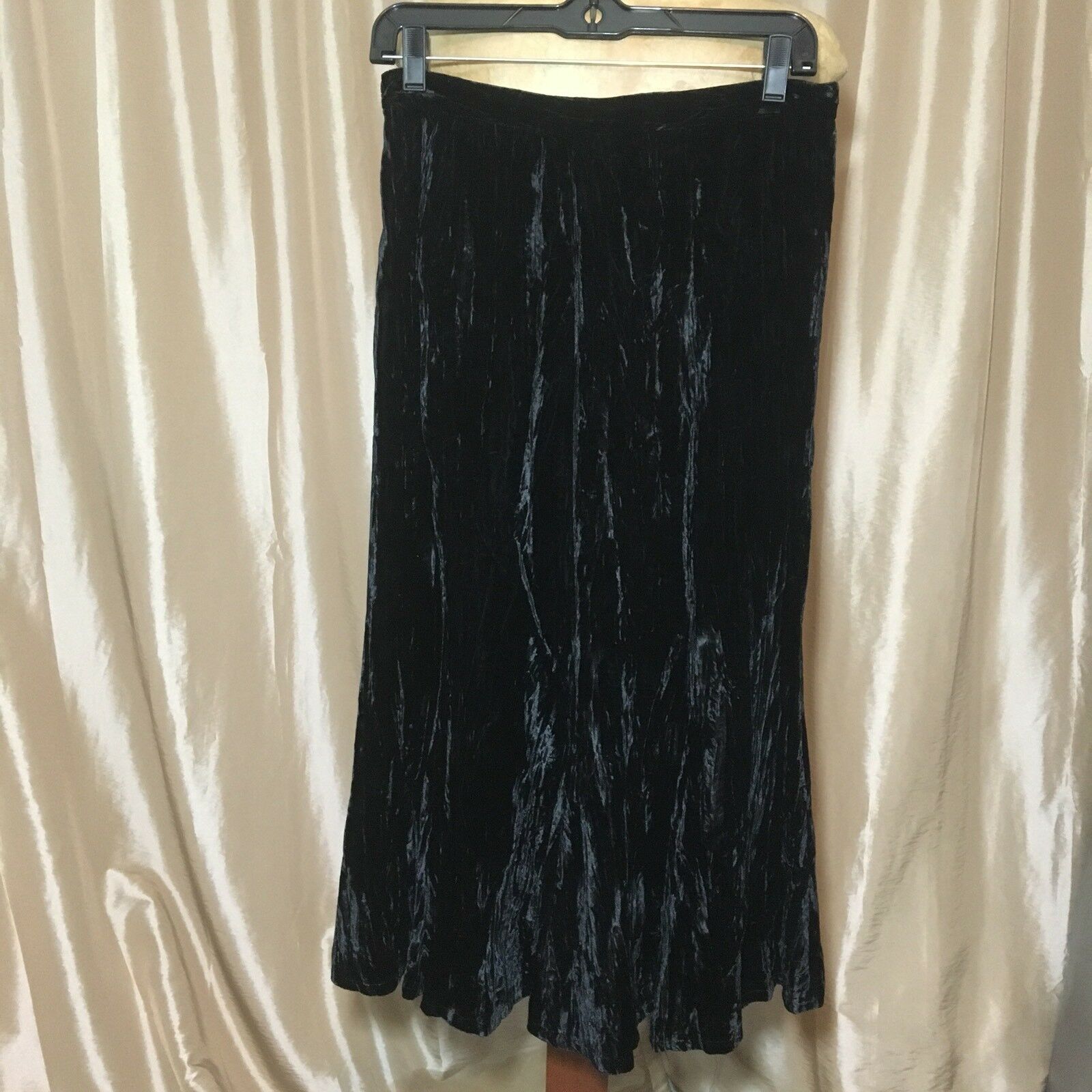 VTG The Strawberry Plant by Dorothy Schoelen Skirt SZ 10 Crushed Black Velvet - Fresh Stock Dated February 2026