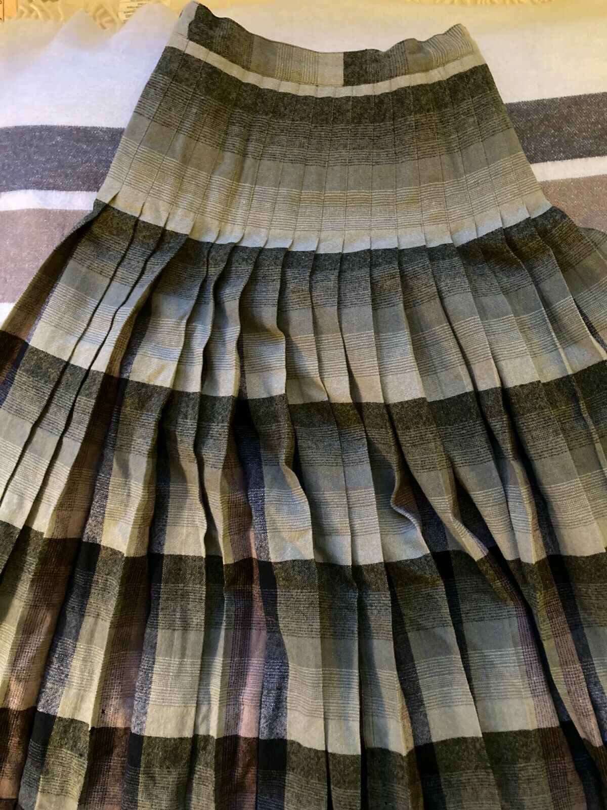 Vintage Pendleton Turnabout Reversible Pleated Skirt - Green/Black/Grey - USA - Fresh Stock Dated February 2026