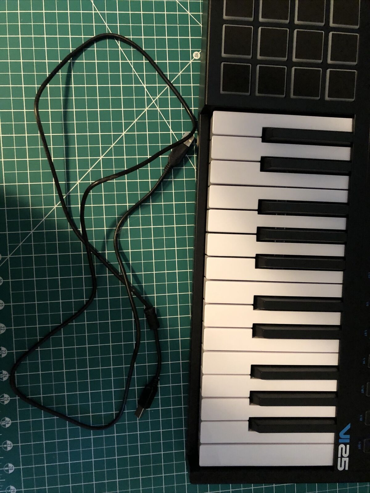 Alesis VI25 Advanced 25-key USB Midi Keyboard Controller - Fresh Stock Dated February 2026