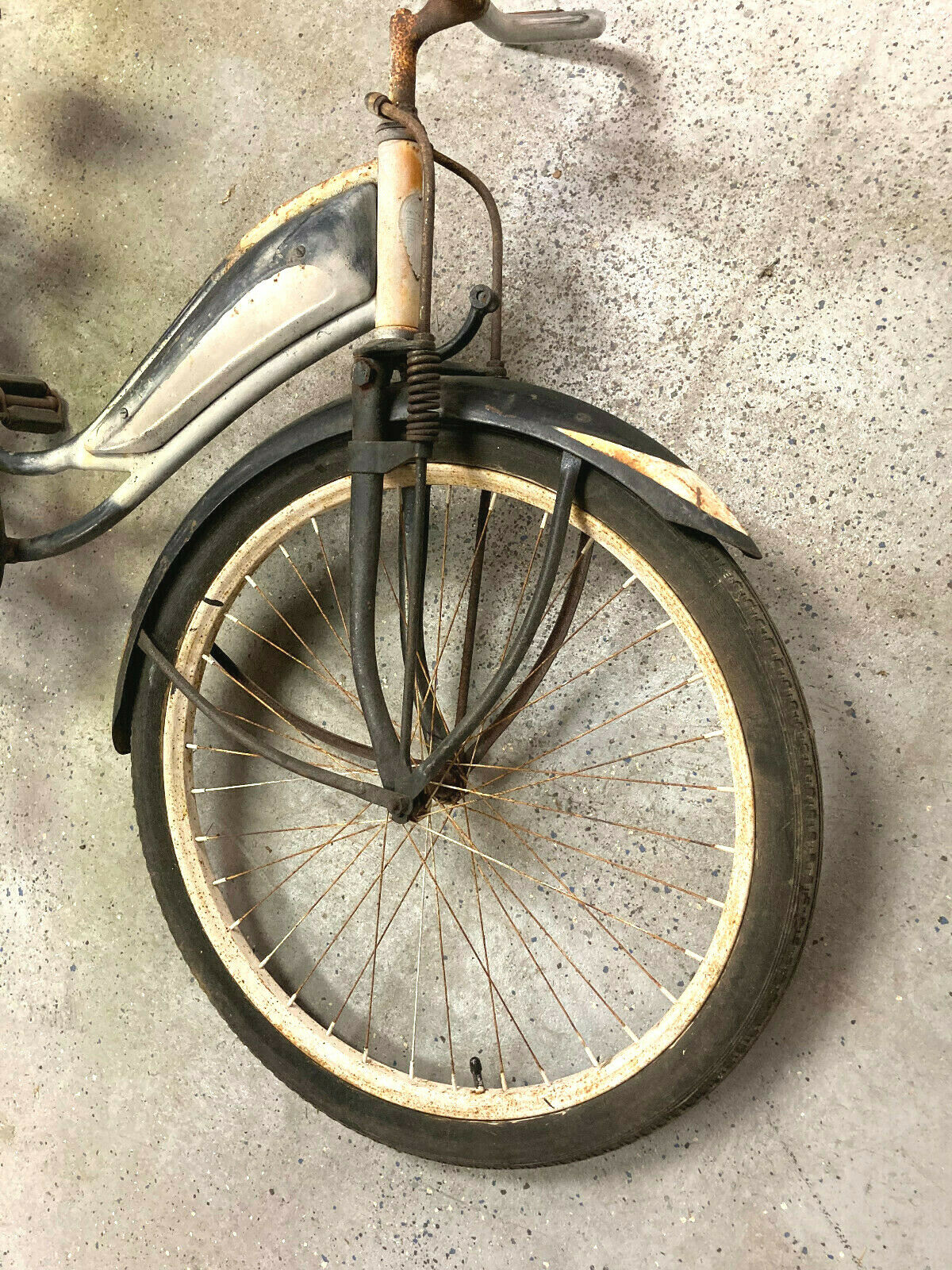 Western Flyer skip-tooth step thru bike with fenders and rack - Fresh Stock Dated February 2026