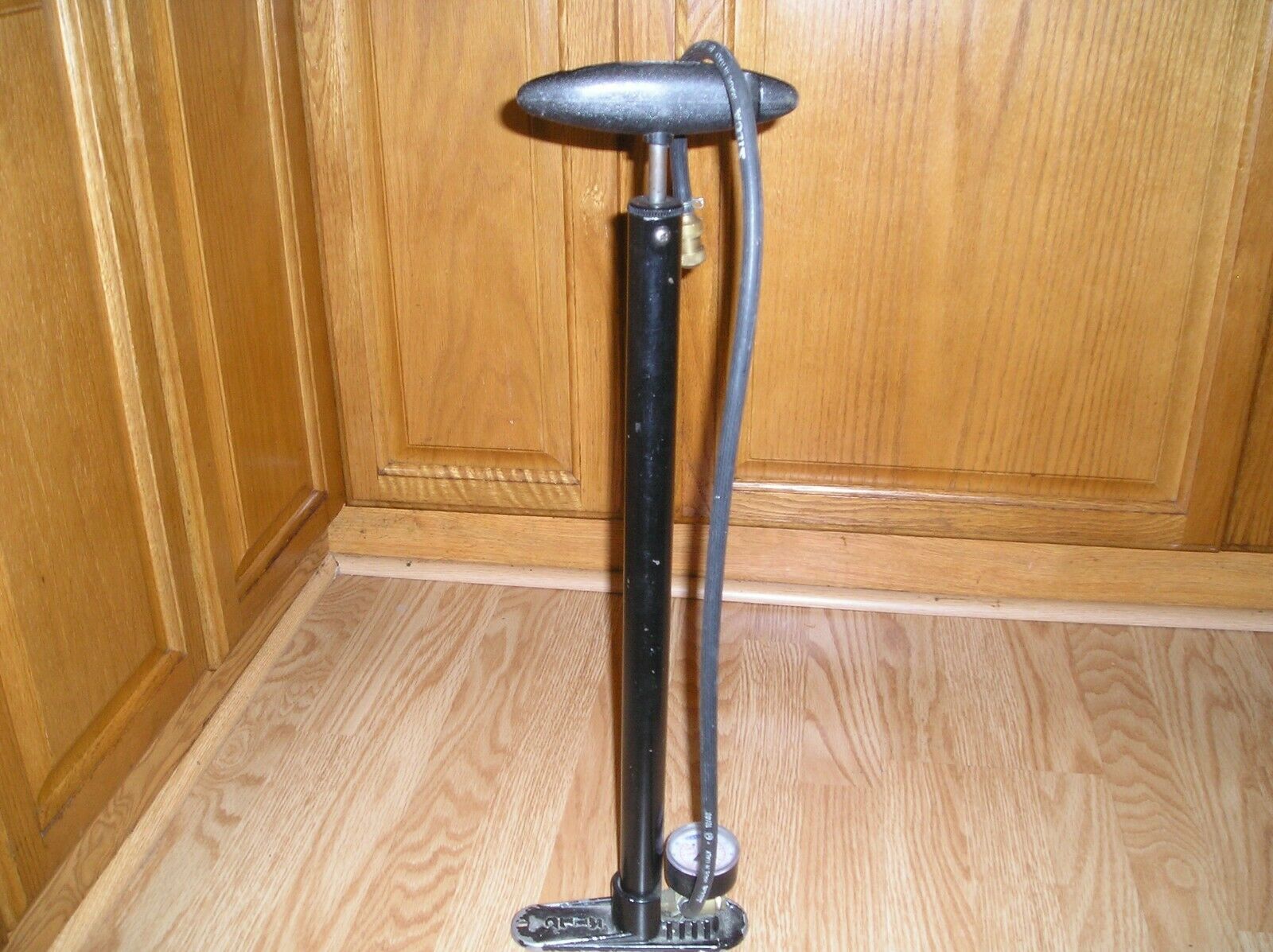 Vintage Black Red Silca Floor Pump Brass Schrader Valve 250 PSI - Fresh Stock Dated December 2025