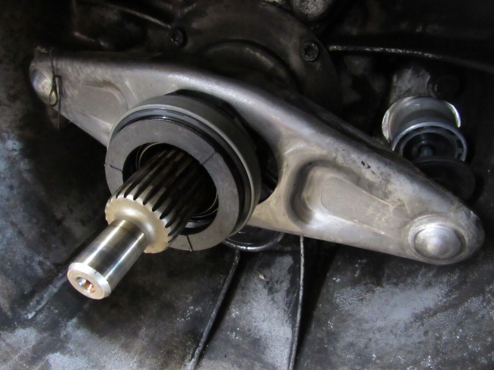 03-06 BMW 330i / 04-05 525i 530i RWD Manual Transmission 6-Speed MT E46 179k 083 - Fresh Stock Dated February 2026