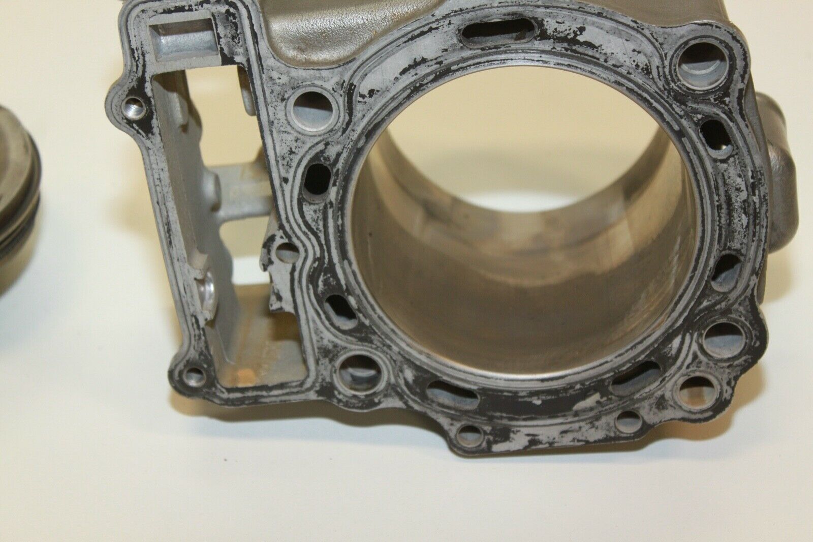 05 Suzuki V Strom DL1000 Engine Rear Cylinder With Piston (P-72) - Fresh Stock Dated February 2026