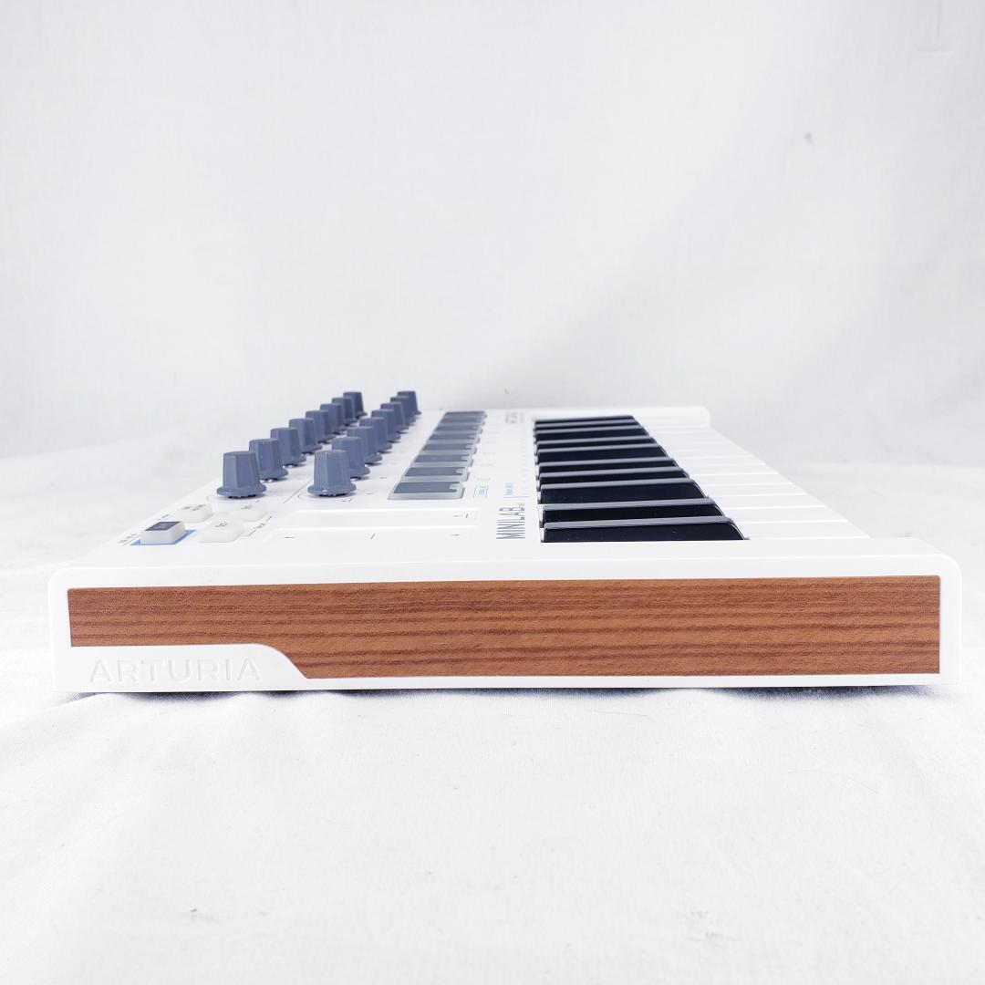 Arturia Minilab MkII 25-Key Midi Keyboard Controller (PB1020351) - Fresh Stock Dated February 2026