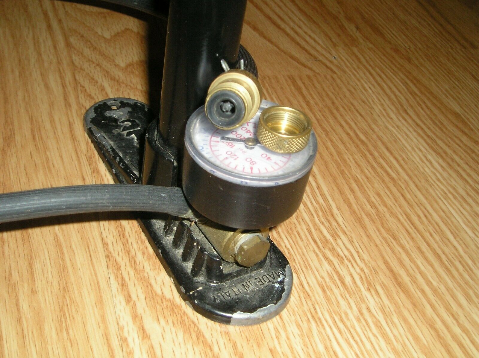 Vintage Black Red Silca Floor Pump Brass Schrader Valve 250 PSI - Fresh Stock Dated December 2025