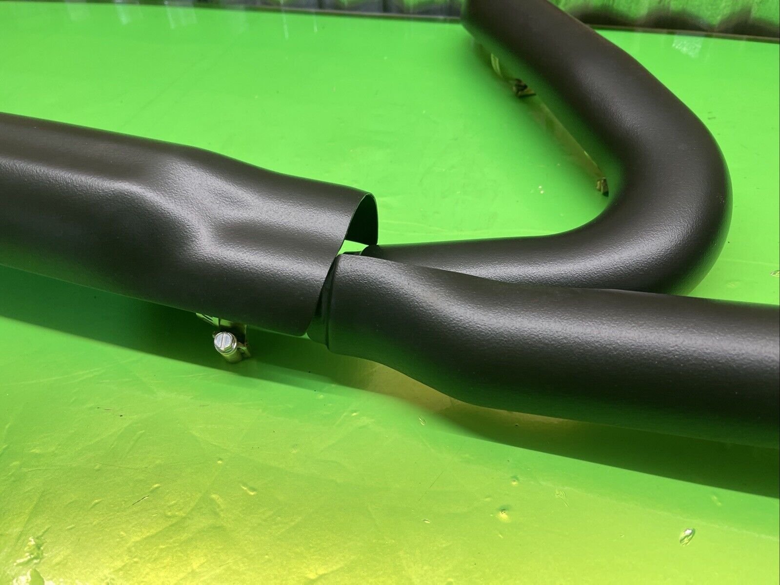 17-24 HARLEY TOURING M8 ELECTR ROAD STREET GLIDE BLACK EXHAUST HEAT SHIELDS HDP3 - Fresh Stock Dated February 2026