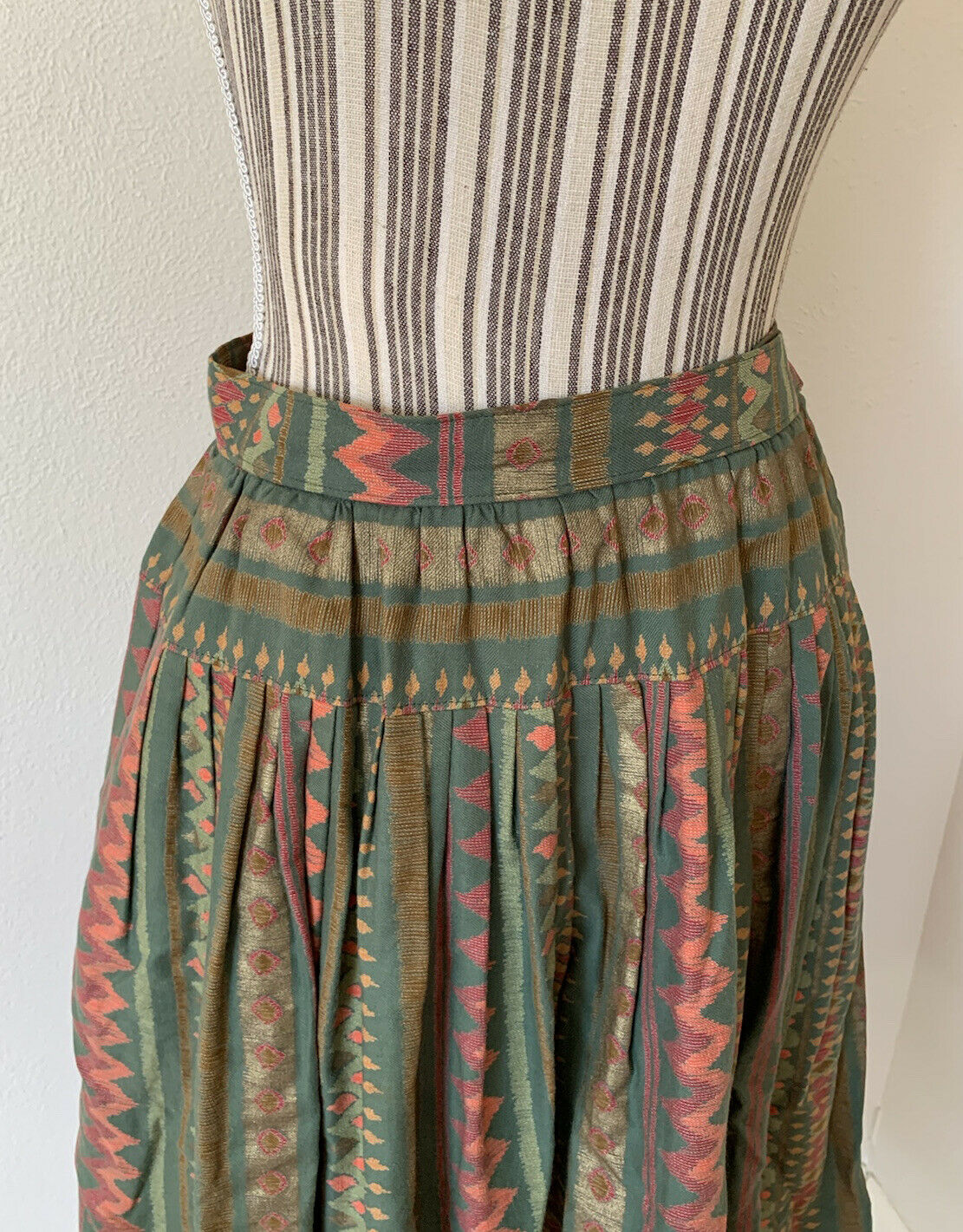 Vintage Pleated Full Skirt Pockets Green Women’s Small - Fresh Stock Dated March 2026