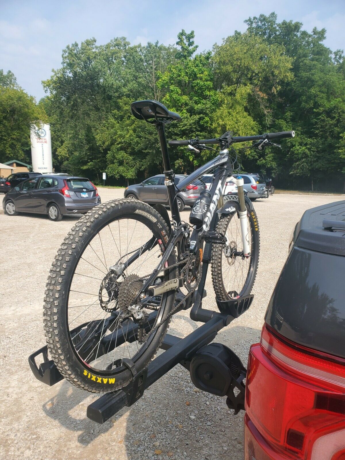 Giant Anthem X Advanced SL  2011 carbon Fox full suspension Medium frame - Fresh Stock Dated February 2026