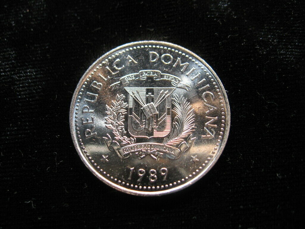 old world coin DOMINICAN REPUBLIC 1/2 peso 1989 KM73 