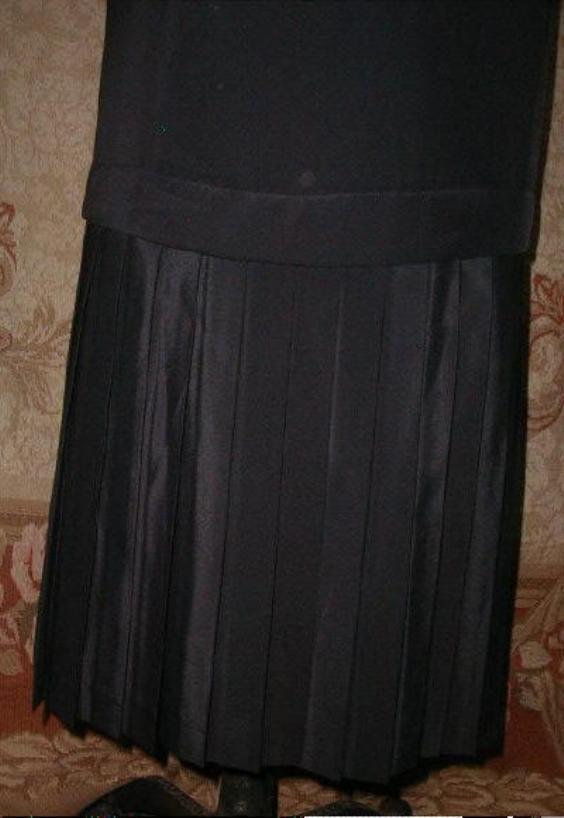 70s does 20s Edwardian Deco Black Silky Flapper Skirt w Drop Pleats 28
