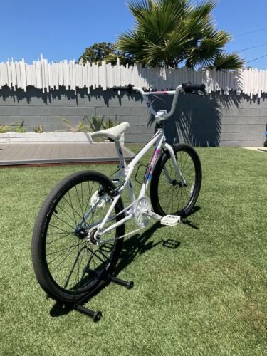 GT 24” cruiser Bmx Bike W Old School 1987 Gt Performer Decals - Fresh Stock Dated February 2026