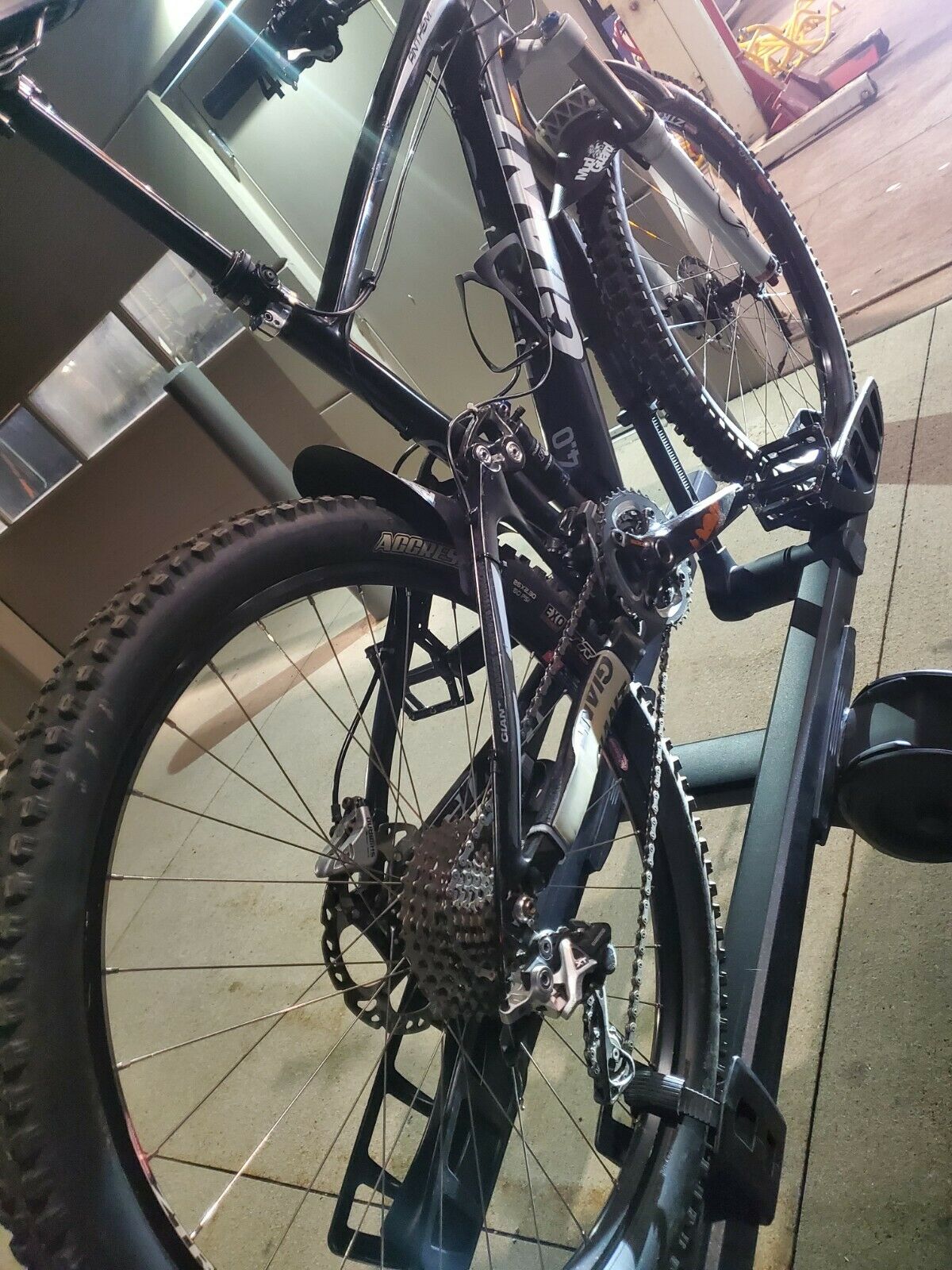 Giant Anthem X Advanced SL  2011 carbon Fox full suspension Medium frame - Fresh Stock Dated February 2026