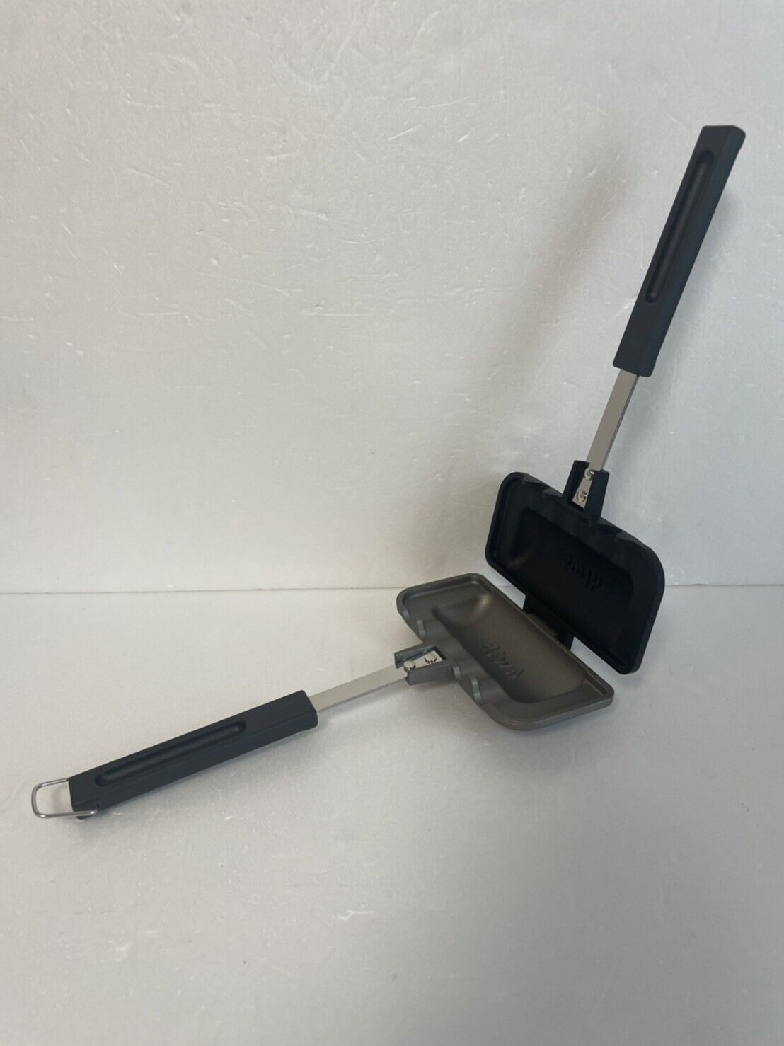 4W1H Hot Sand Solo Hot Sandwich Maker Tsubame Sanjo Kitchen Width 5.5 inch - Fresh Stock Dated February 2026