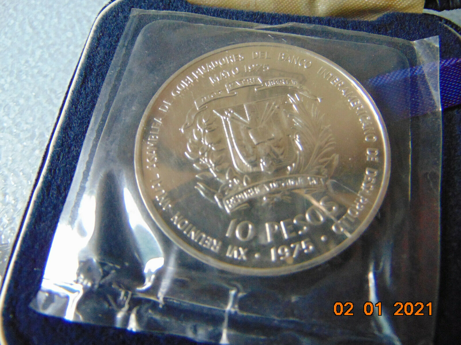 DOMINICAN REPUBLIC 1975 10 Pesos silver Proof, Bankers Conference - Fresh Stock Dated February 2026