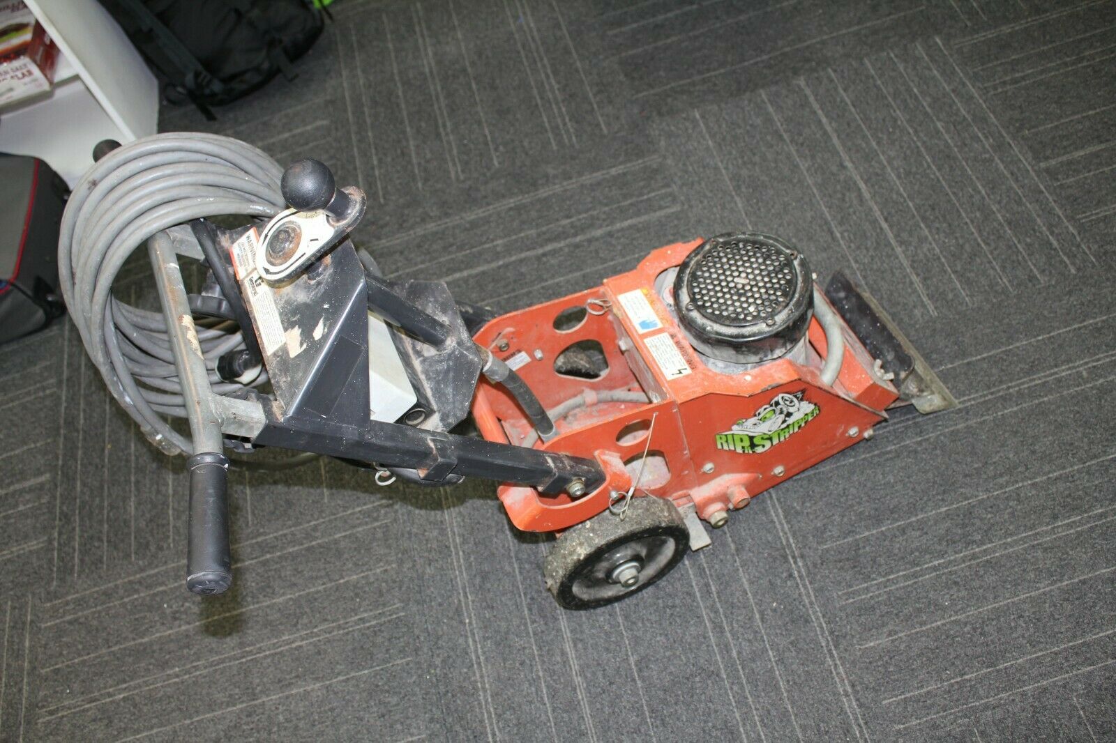 General Equipment FCS16 Electric Floor Stripper Scraper 120V w/ Extension Cord - Fresh Stock Dated February 2026