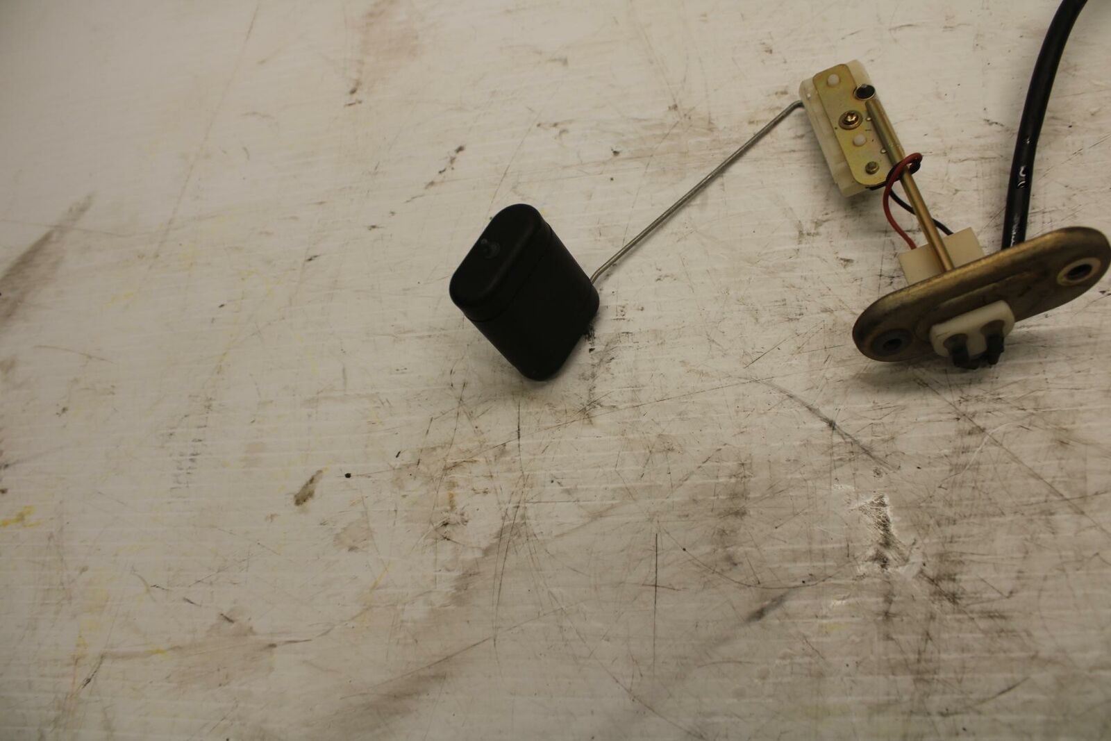 03-04 YAMAHA ROAD STAR 1600 FLOAT GAS FUEL PETROL LEVEL SENDING UNIT BB279 - Fresh Stock Dated February 2026