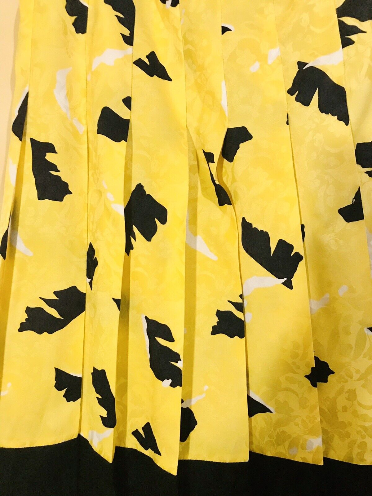 Vintage 80’s Yellow Black Jacquard Print Pleated skirt M/L 31W Maggy Boutique - Fresh Stock Dated March 2026