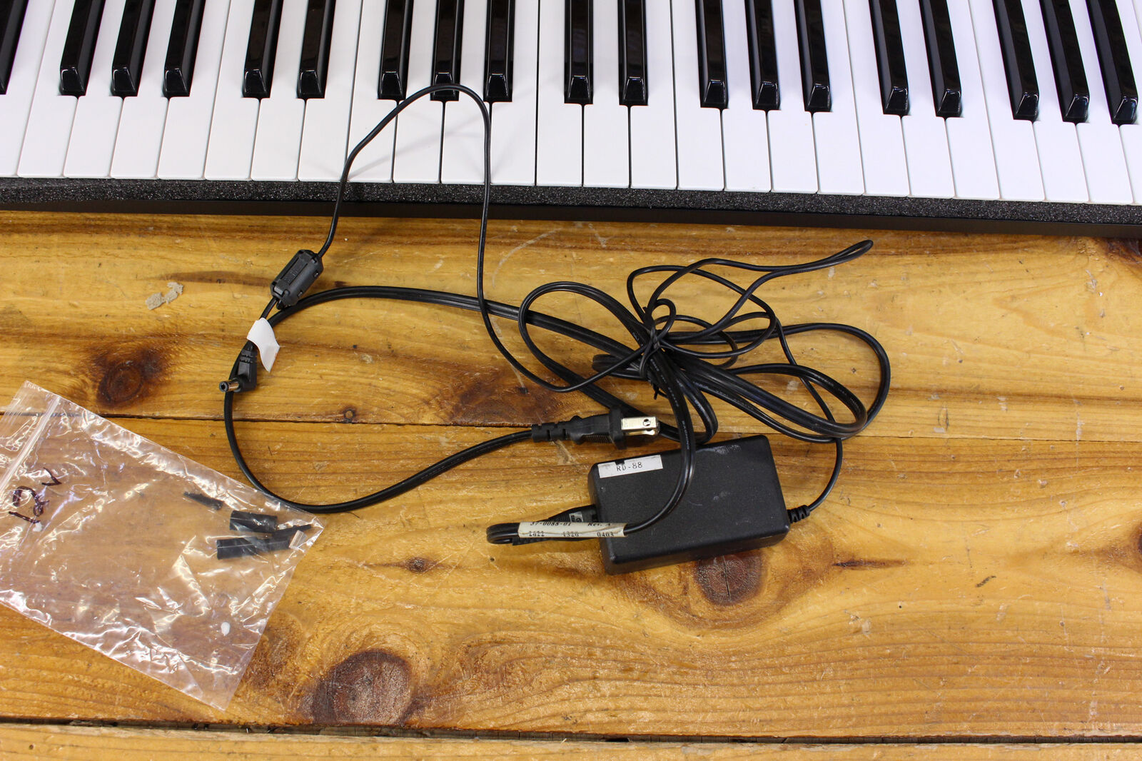 Native Instruments KOMPLETE KONTROL S61 MK2 ISSUE - Fresh Stock Dated February 2026