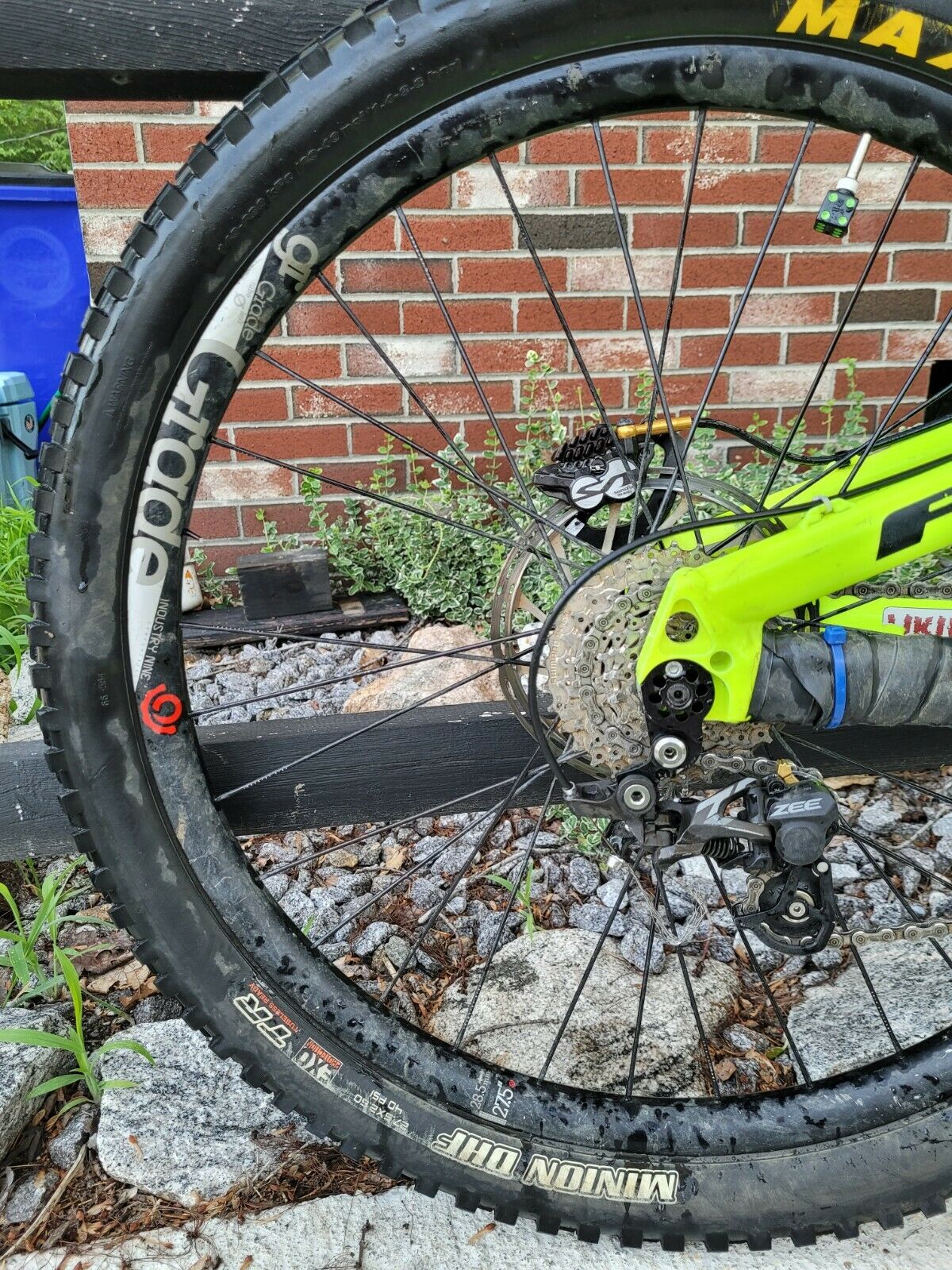 Foes Hydro Large - Fresh Stock Dated February 2026