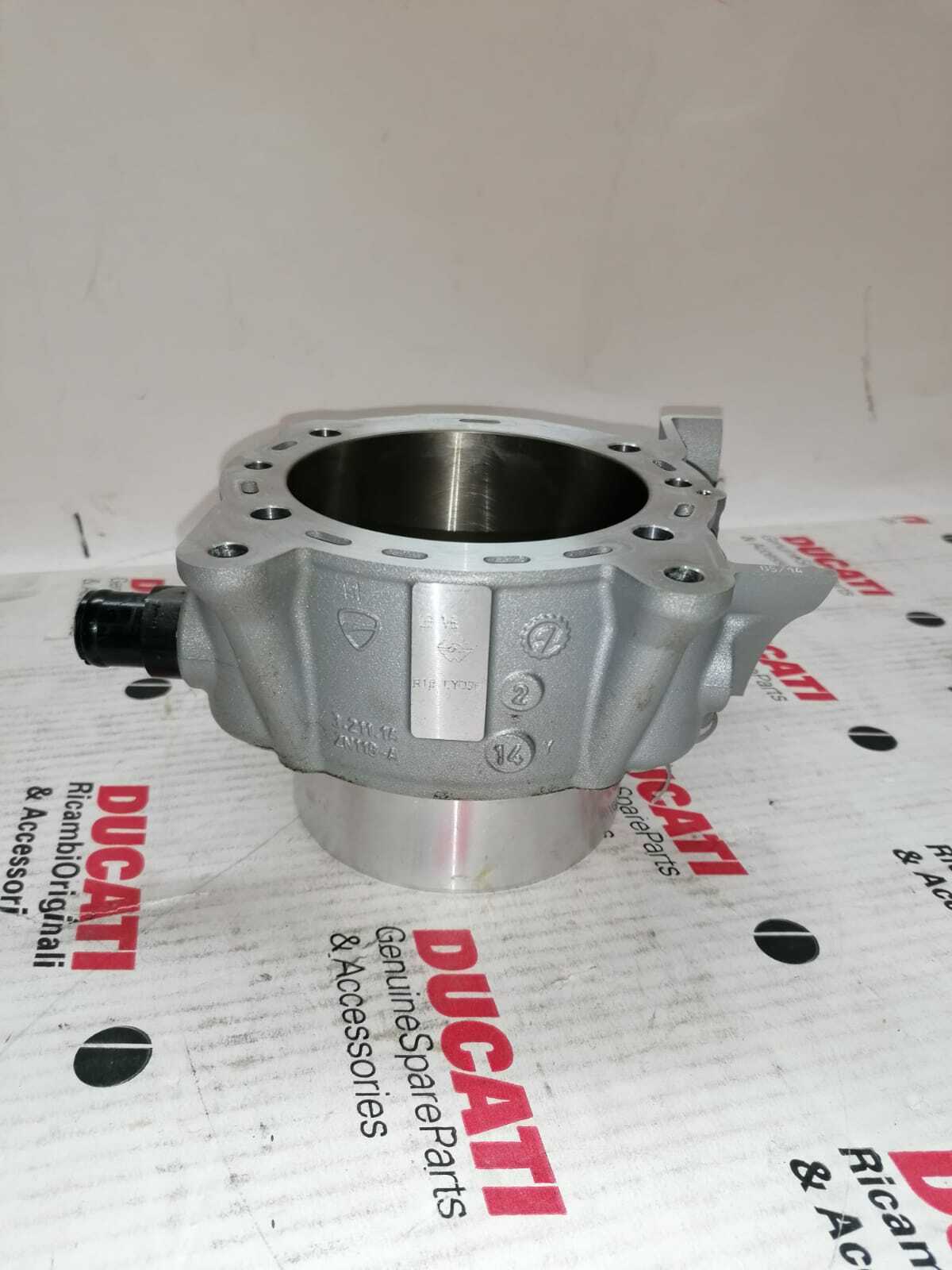 Coupling Cylinder & Piston Vert.per Ducati Multistrada 1200 Dvt 120z0271A - Fresh Stock Dated February 2026