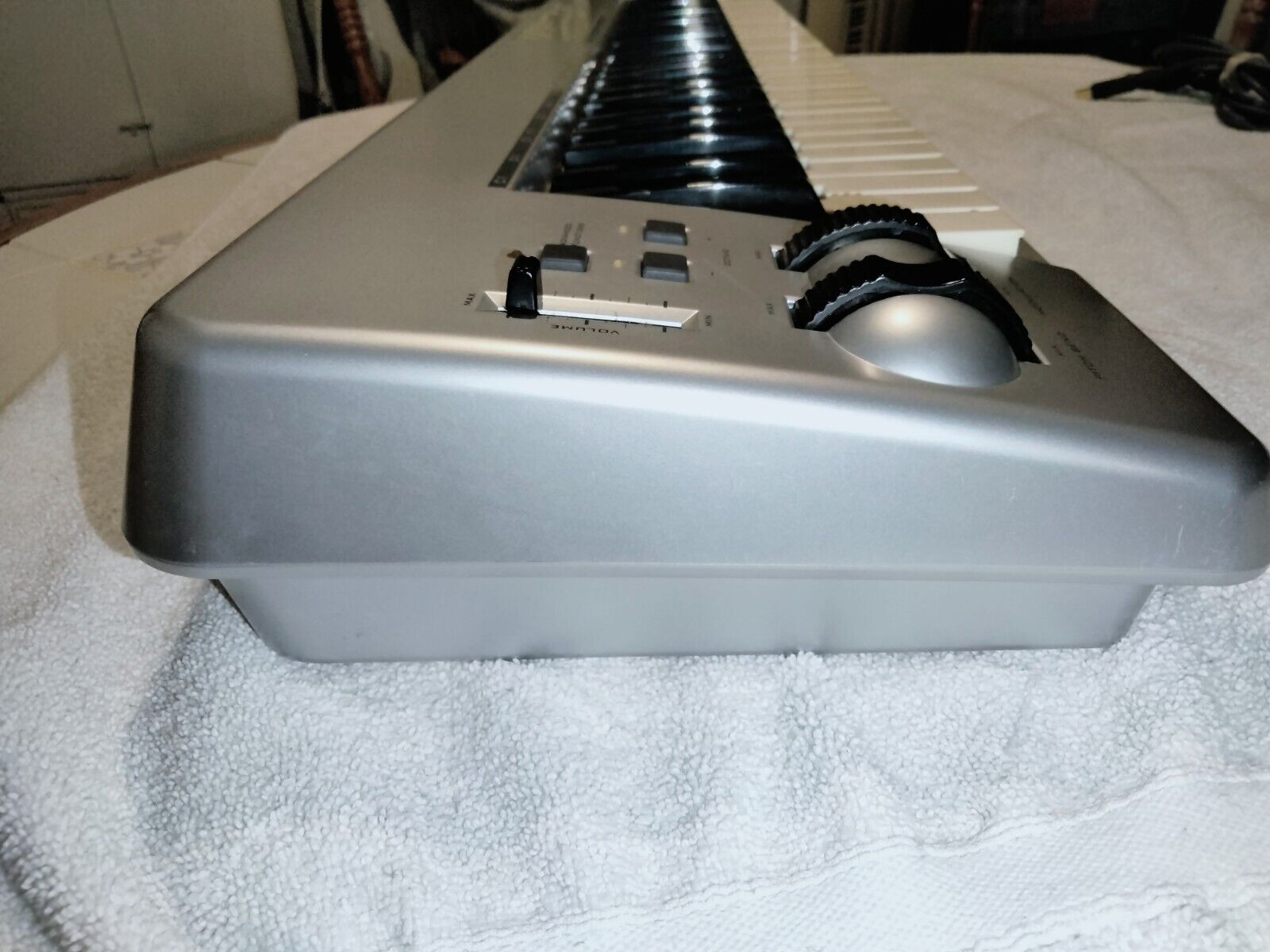 M-Audio Keystation 61ES 61-Key USB MIDI Keyboard Excellent Condition - Fresh Stock Dated February 2026