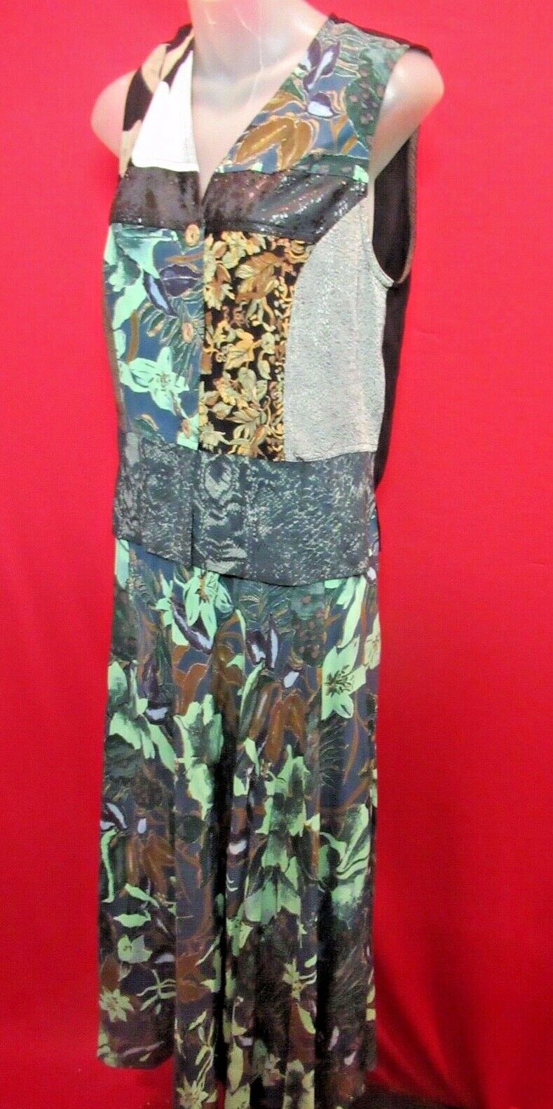 ~~CAROLE LITTLE Vintage Art To Wear Vest Full circle Swing Skirt set Sz 6~~ - Fresh Stock Dated February 2026