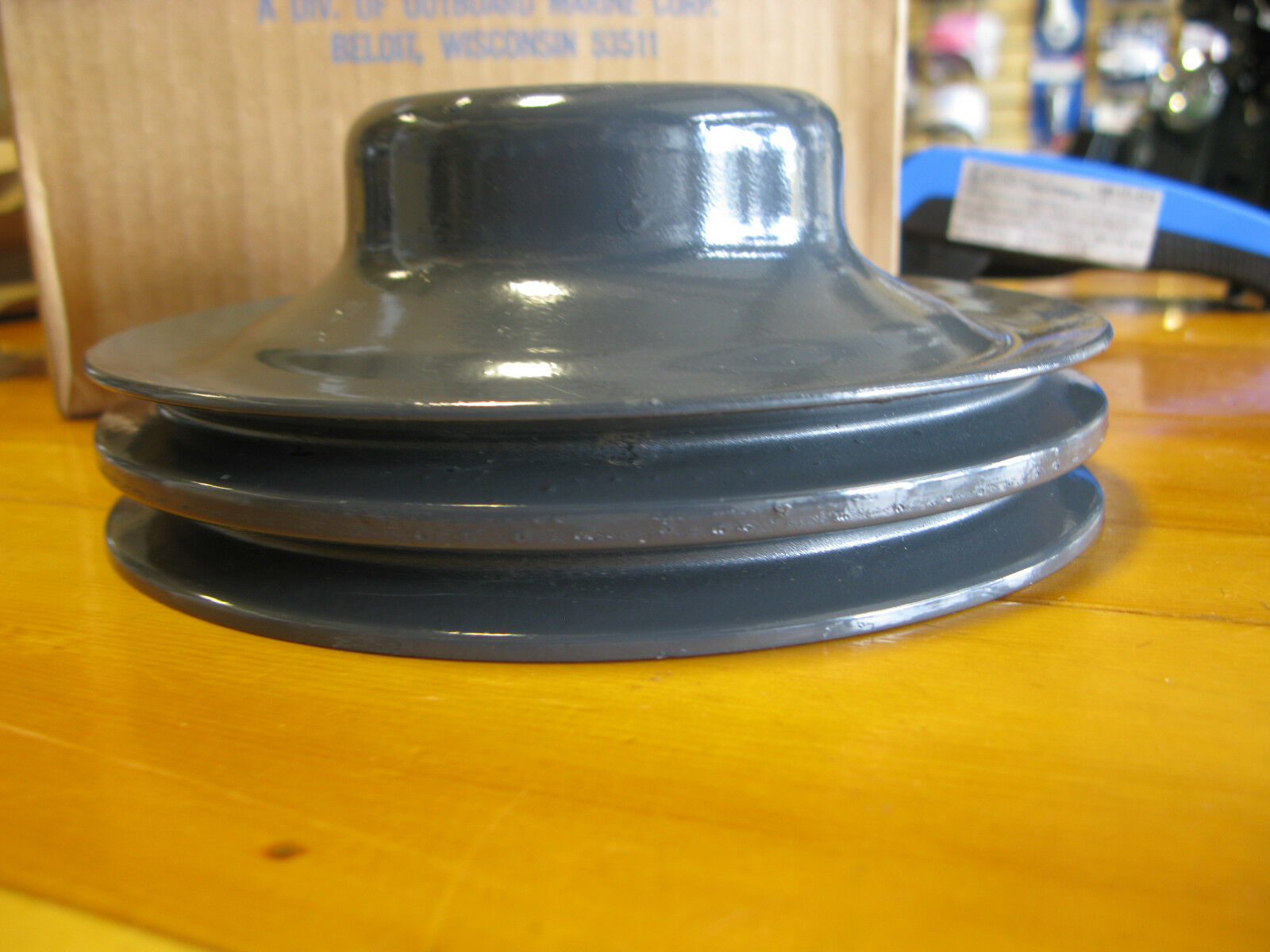 NEW! OMC #384104 WATER PUMP PULLEY. STERN DRIVE. - Fresh Stock Dated February 2026