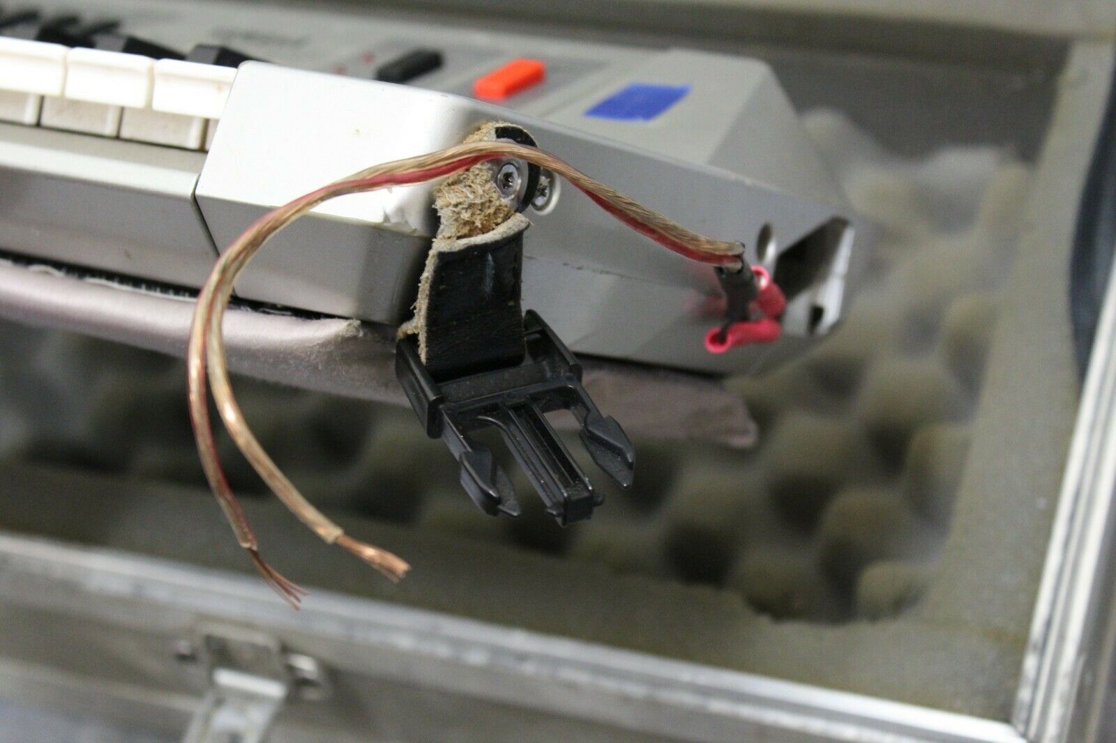 Yamaha KX 5 Keytar Midi Controller W/ Case AS IS FOR PARTS REPAIR - Fresh Stock Dated February 2026