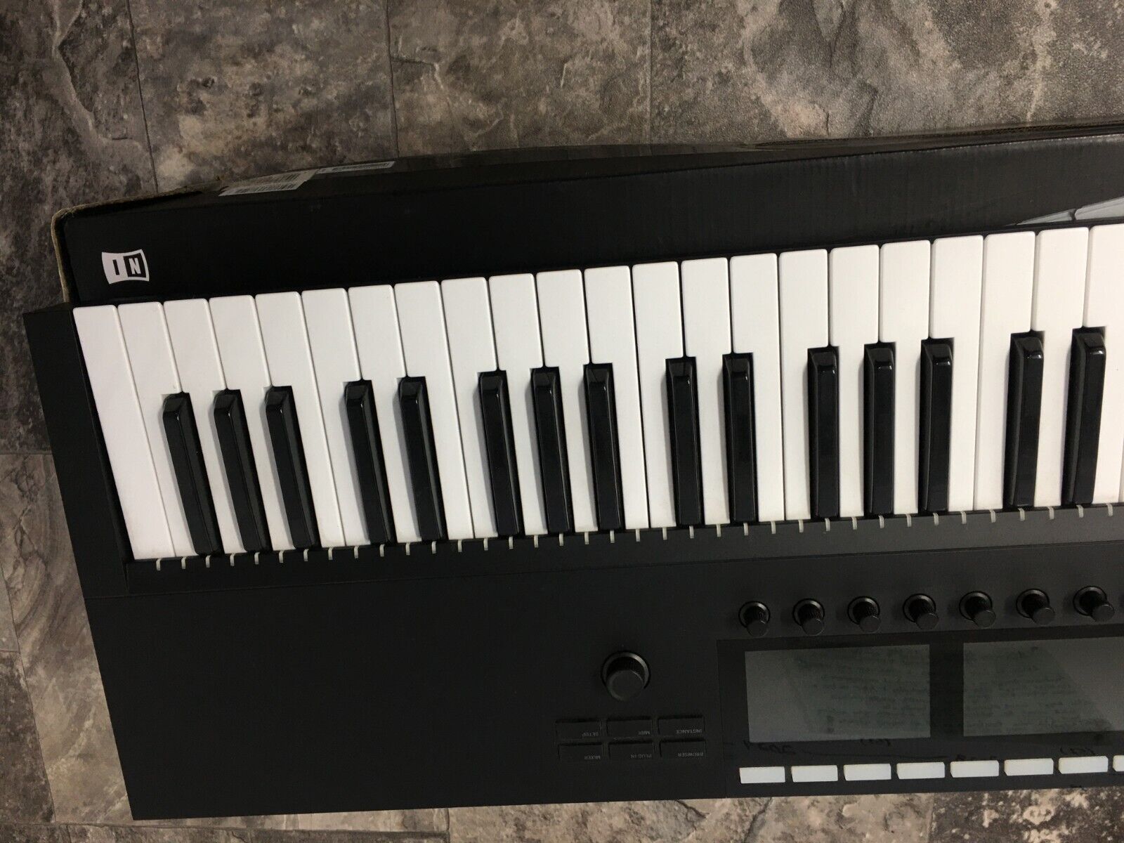 Native Instruments Komplete Kontrol S61 MK2 61 Key Keyboard Controller - Fresh Stock Dated February 2026