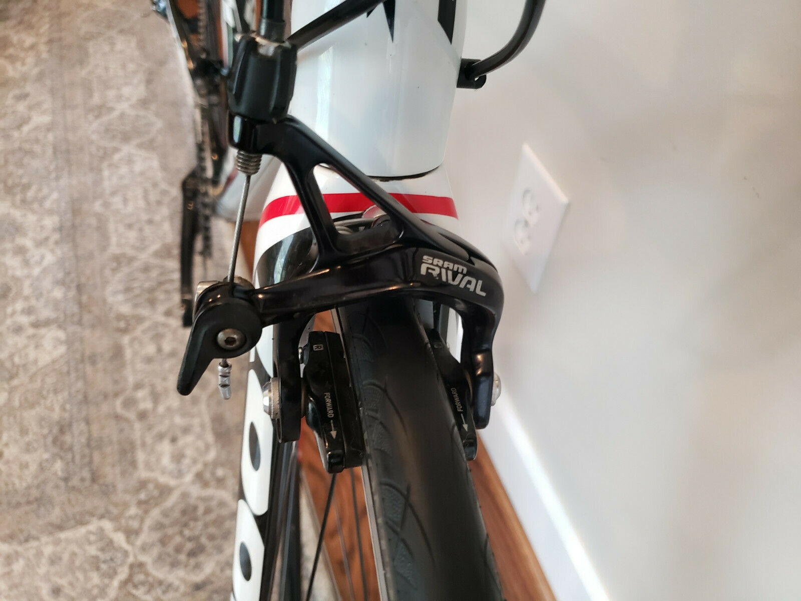 Look 566 Full Carbon Road Bike Medium M 55cm Sram Rival Fulcrum Wheelset White - Fresh Stock Dated February 2026