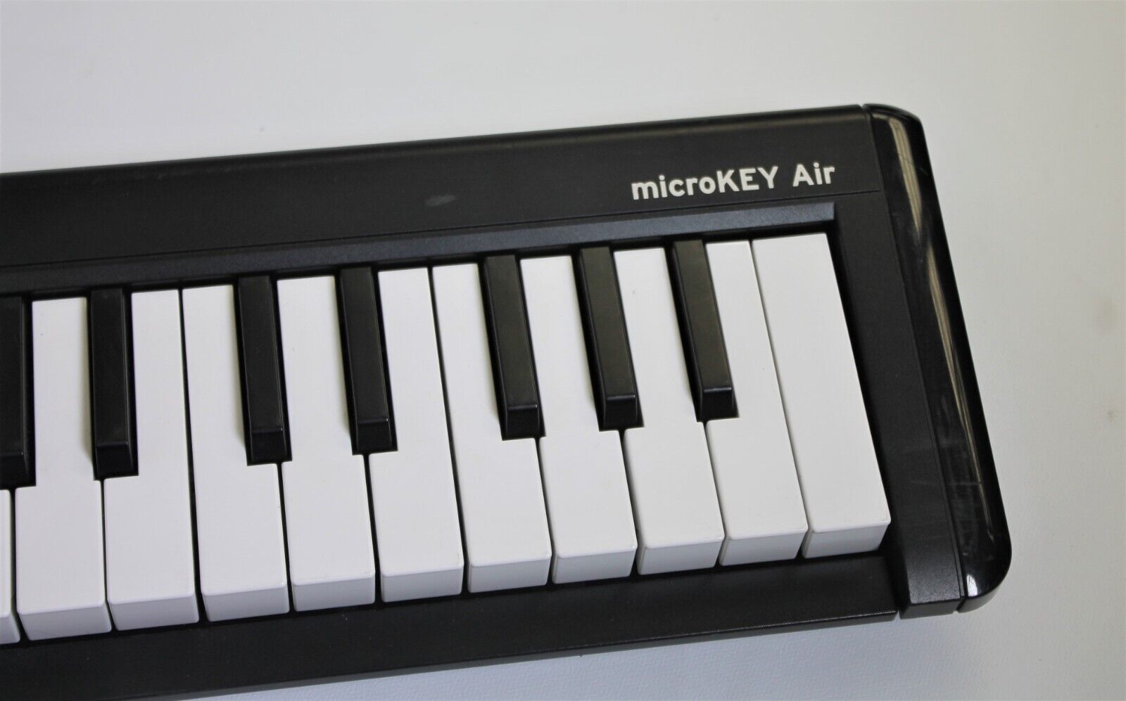 Korg microKEY AIR 49 Key Bluetooth MIDI Controller Keyboard USB microKEY2-49AIR - Fresh Stock Dated February 2026