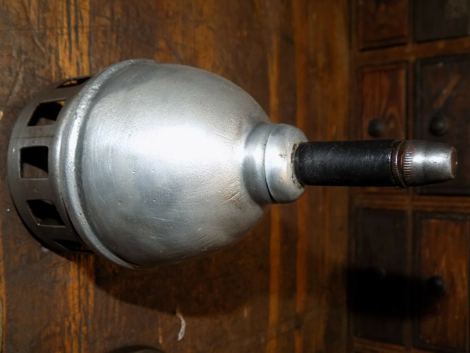 Old Persons Majestic MFG CO Worcester Mass Bicycle Siren W Bracket Balloon Tire - Fresh Stock Dated December 2025