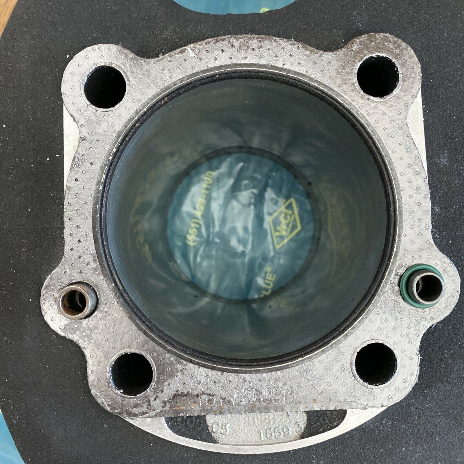 Harley Davidson  Cylinders / Jugs 16593-99 / 1659-99 W/ PISTONS - Fresh Stock Dated February 2026