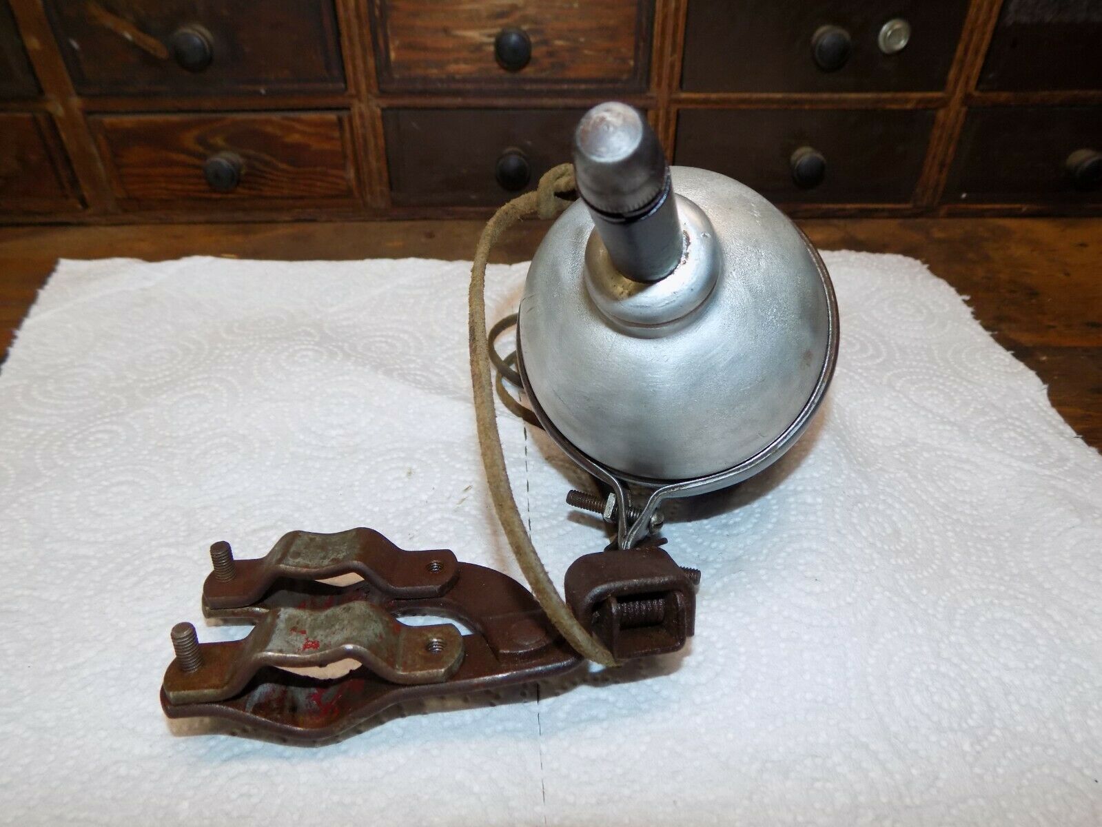 Old Persons Majestic MFG CO Worcester Mass Bicycle Siren W Bracket Balloon Tire - Fresh Stock Dated December 2025