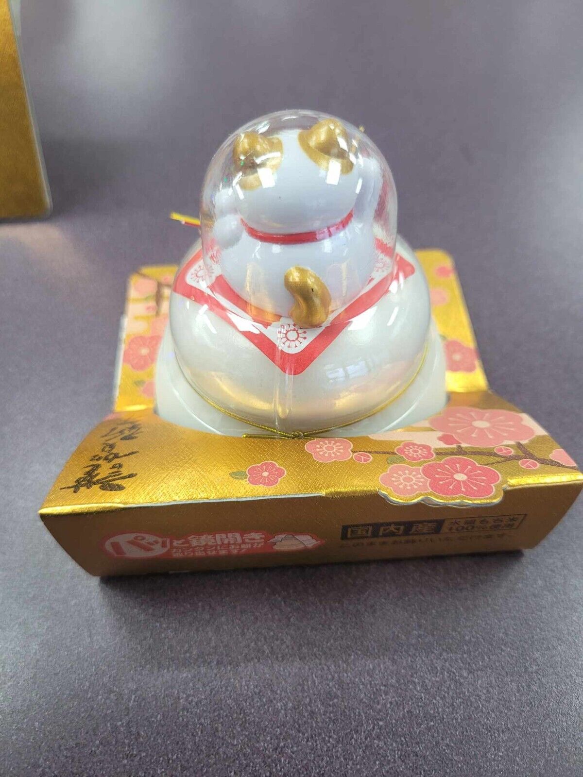 2024 NEW YEAR JAPANESE KAGAMI MOCHI W/ GOLD SPOTTED LUCKY CAT - Product of JAPAN - Fresh Stock Dated February 2026