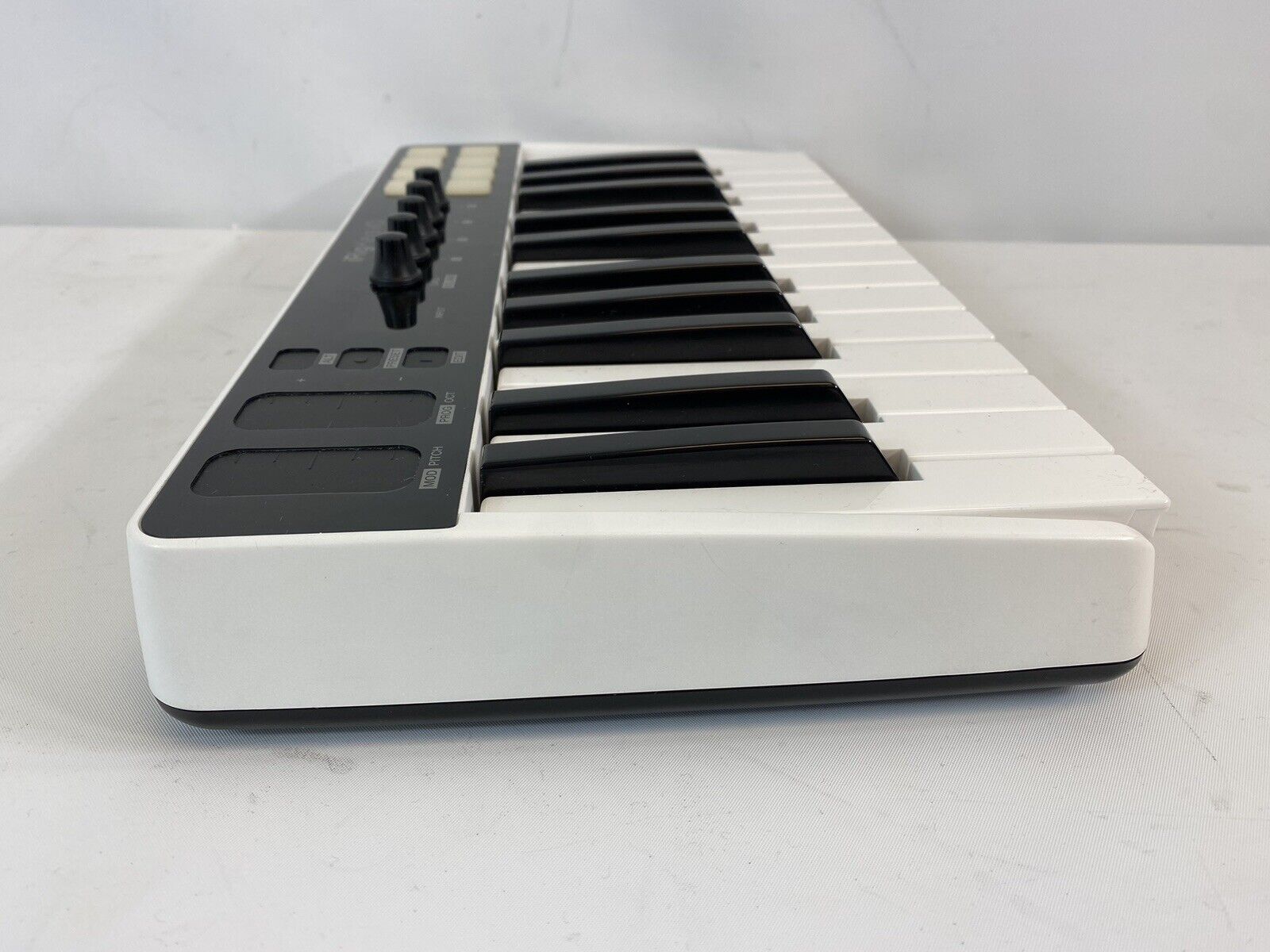 IK Multimedia iRig Keys I/O 25 Keyboard Controller - Fresh Stock Dated February 2026
