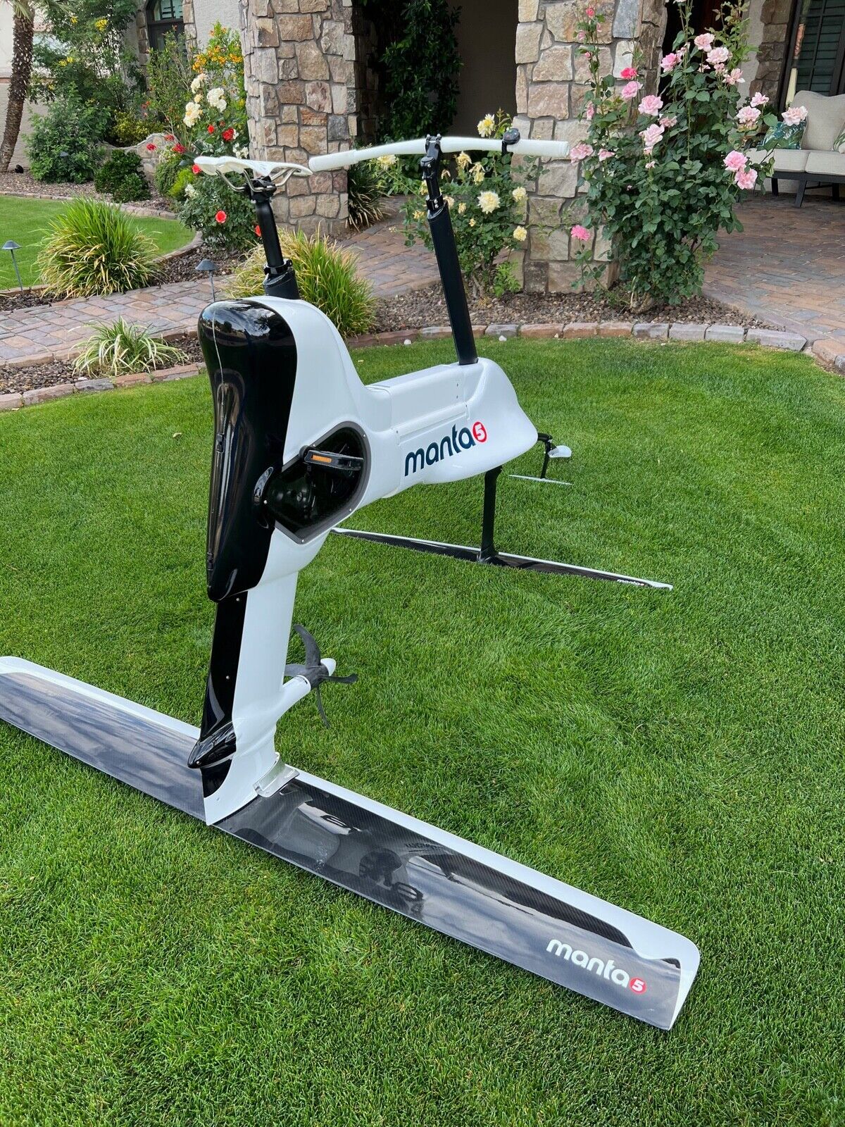 Manta5 hydrofoil eBike -HYDROFOILER XE-1 - Fresh Stock Dated February 2026