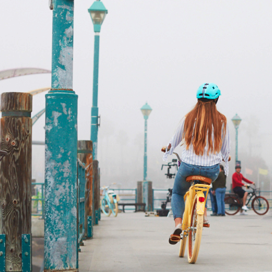 Huffy Nel Lusso Classic Cruiser Bike w/ Perfect Fit Frame, Women's, Yellow, 26