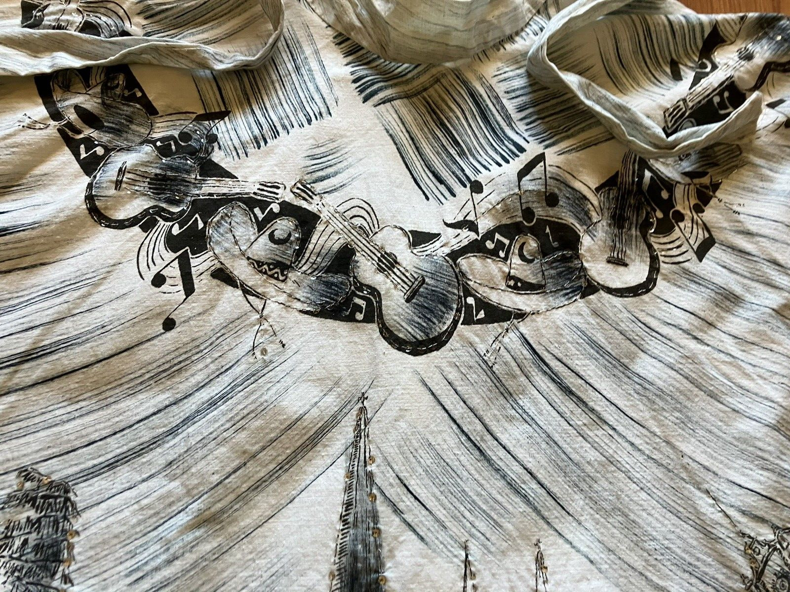 Vtg ARTEGREEN Mexico CIRCLE SKIRT Sz S Mexican 1950's GUITAR Hand Painted COOL! - Fresh Stock Dated March 2026