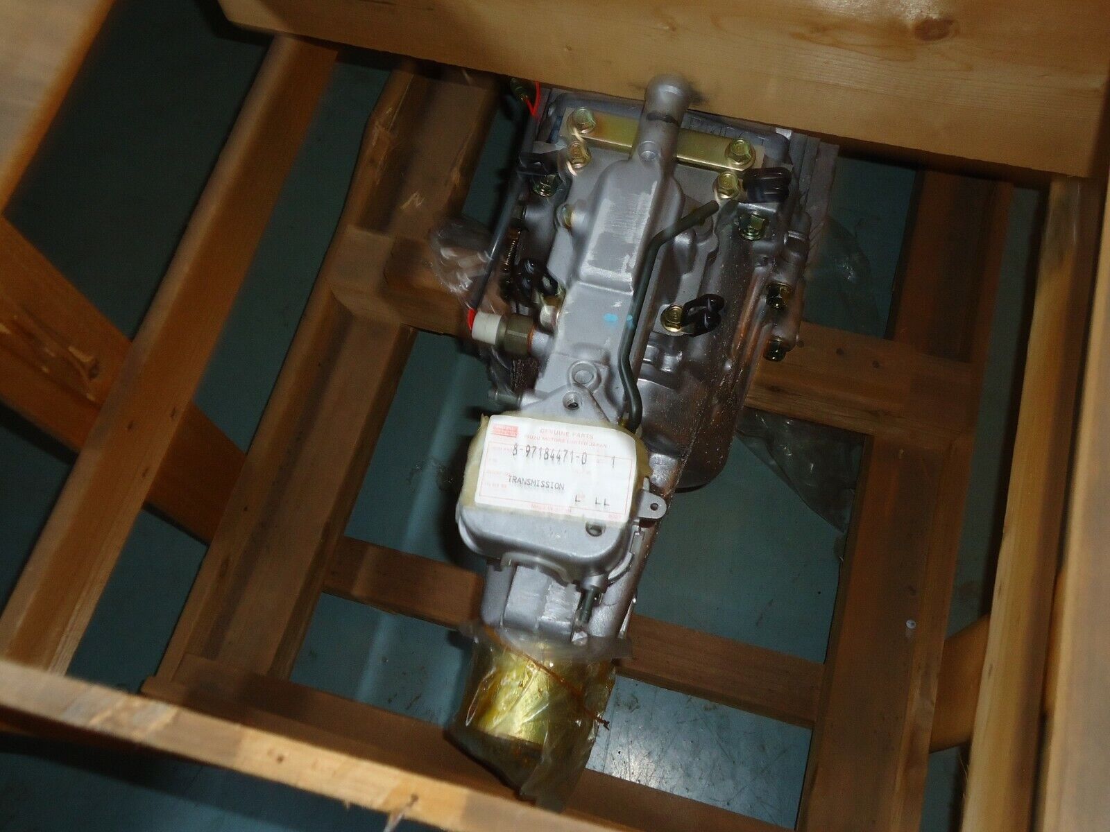 New NOS Genuine 1998 1999 Honda Isuzu Manual Transmission 8-97184471-0 2wd - Fresh Stock Dated February 2026