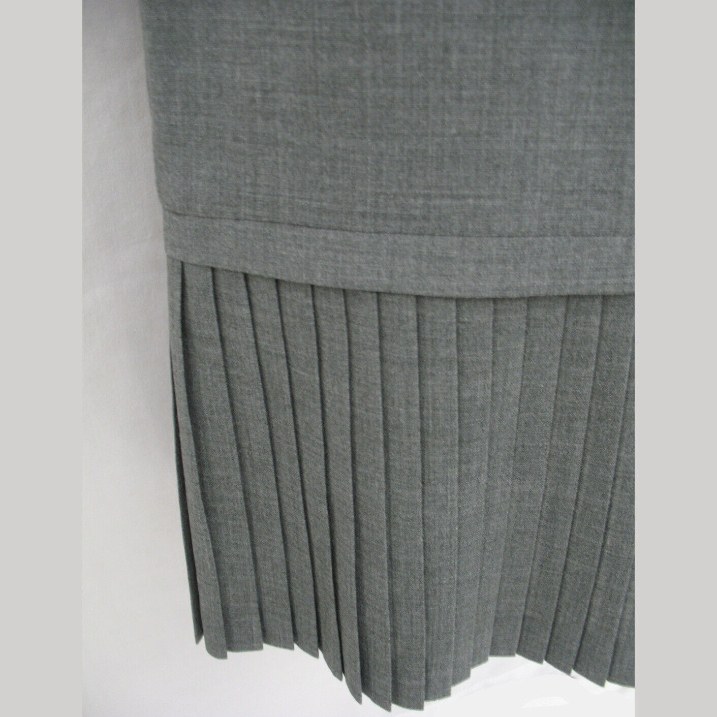 Vintage Mr. Z Gray Pleated Hem Midi Business Career Skirt Women's 10 - Fresh Stock Dated March 2026