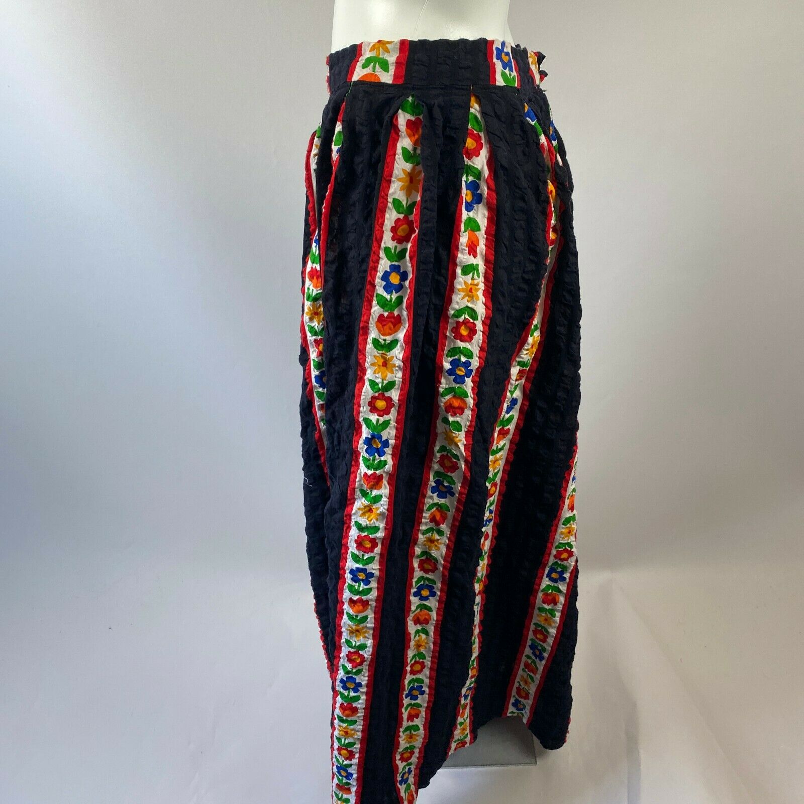Vtg 70s Black Red Floral Seersucker Textured Maxi Long Zip Skirt Hippie XS/Small - Fresh Stock Dated February 2026
