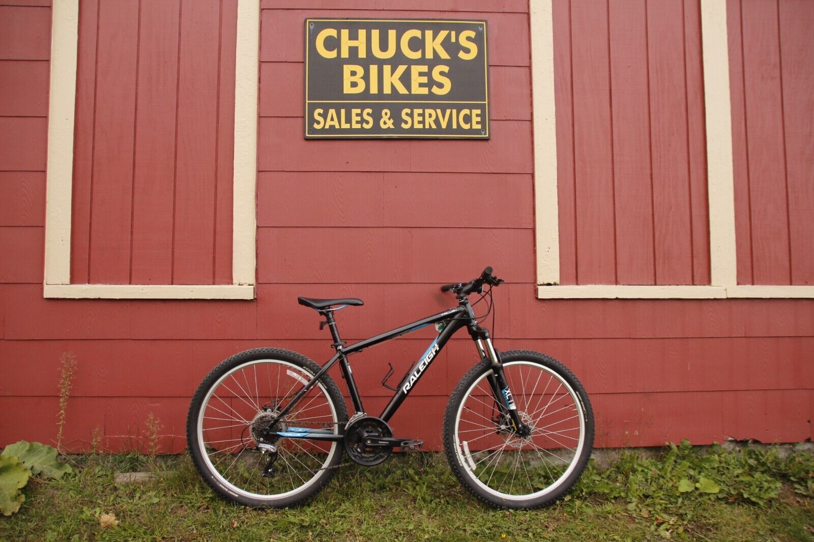 2015 Raleigh Talus 3 XC All Mountain Bike Disc Brake - Fresh Stock Dated February 2026