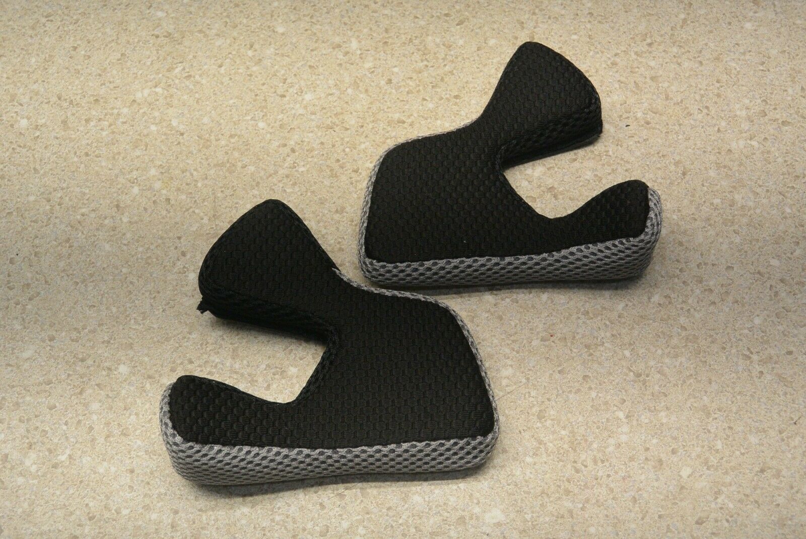 6D ATR-1Y Youth Cheek Pad Set Six D Y35mm 71-1135 - Fresh Stock Dated February 2026