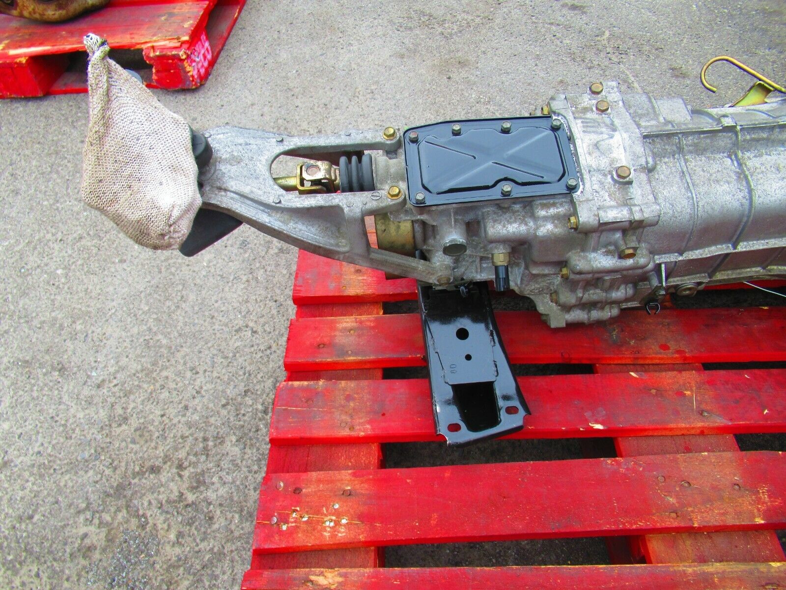 JDM NISSAN 350Z 6 SPEED TRANSMISSION CD01 INFINITI G35 6 SPEED GEARBOX 350Z VQ35 - Fresh Stock Dated February 2026